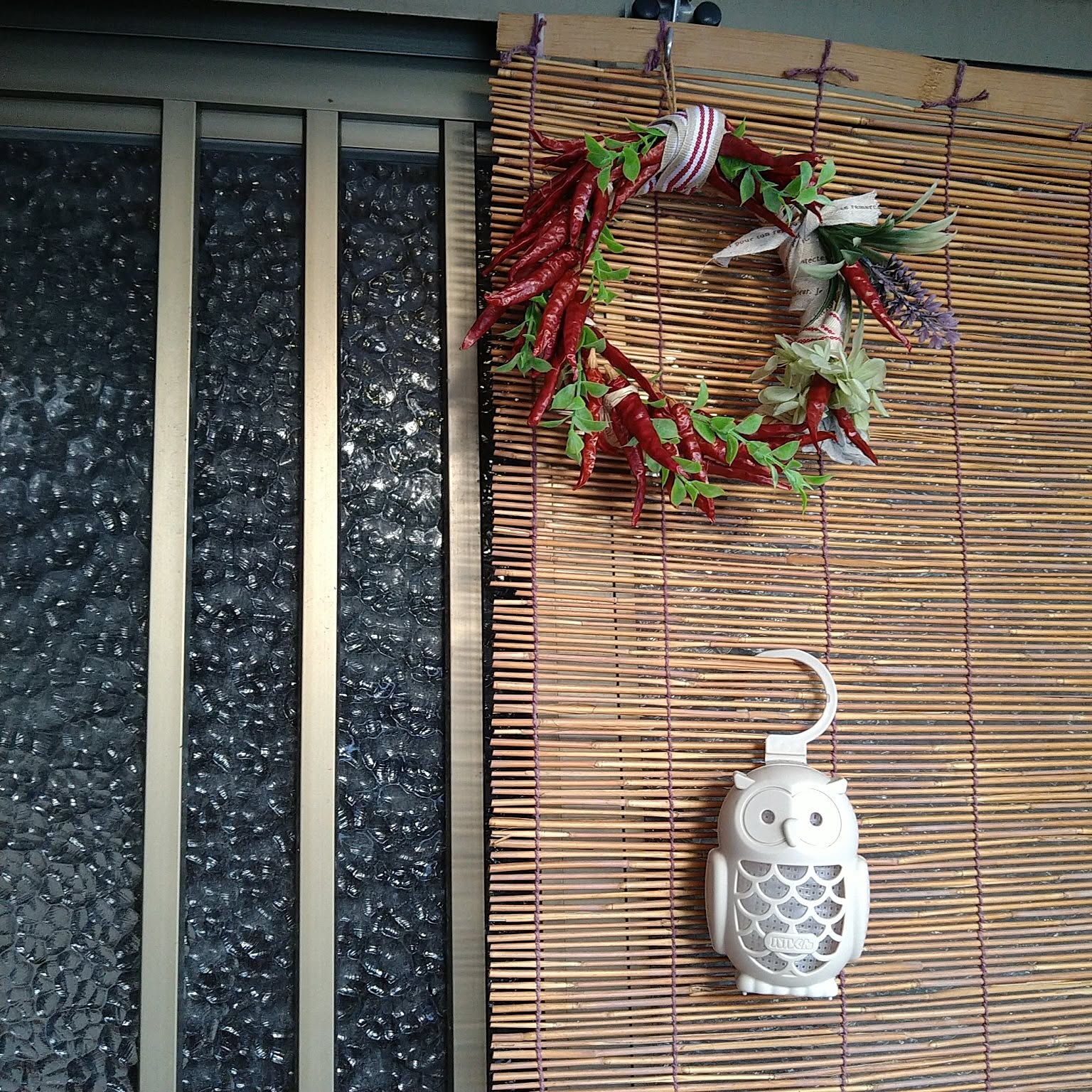 玄関/入り口 唐辛子リースのおすすめ商品とおしゃれな実例 ｜ RoomClip
