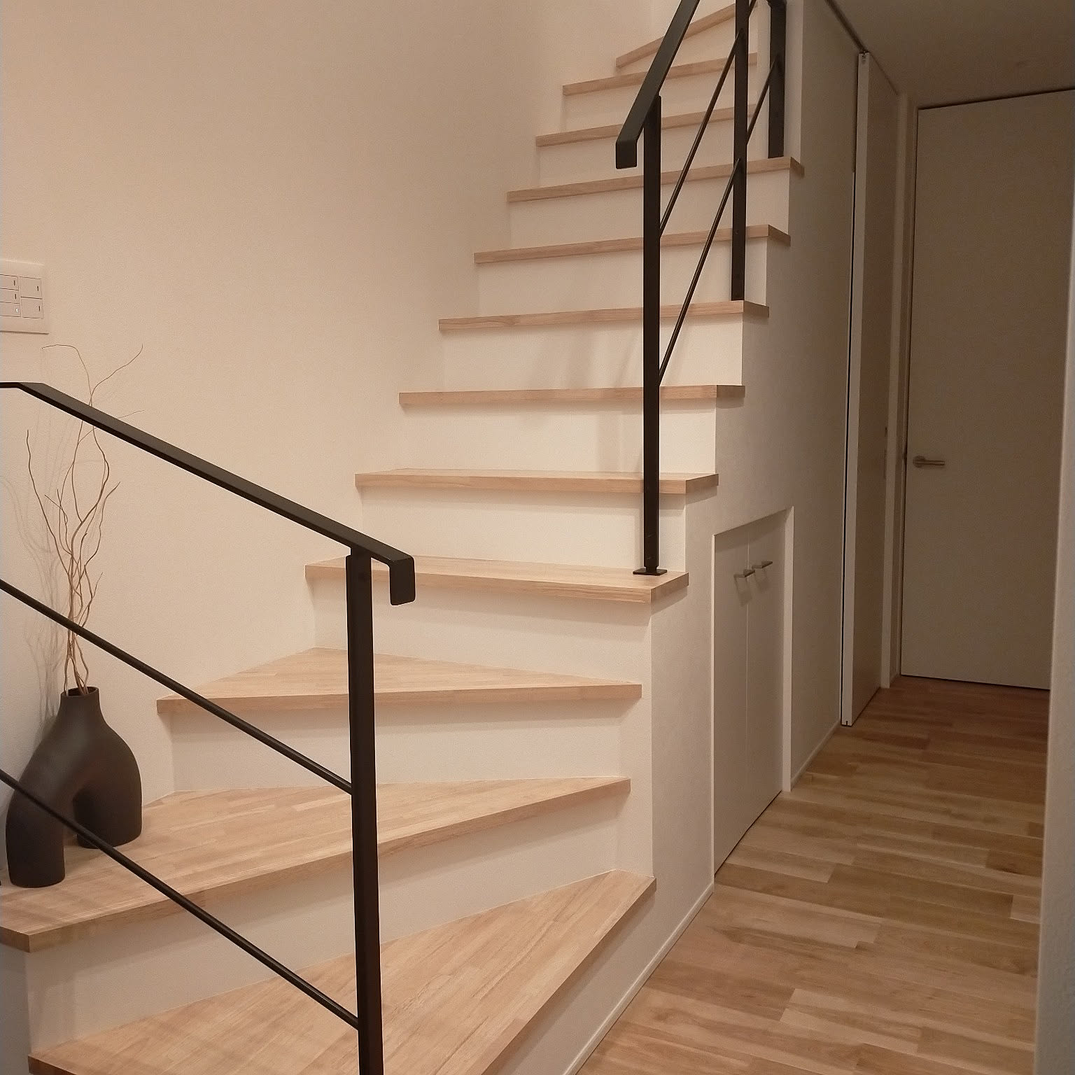 3651c7fb704424f48fbfdea691e323