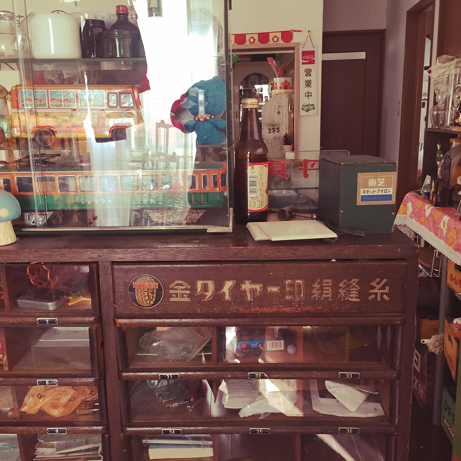ショーケース 昭和レトロのおしゃれなインテリア・部屋・家具の実例