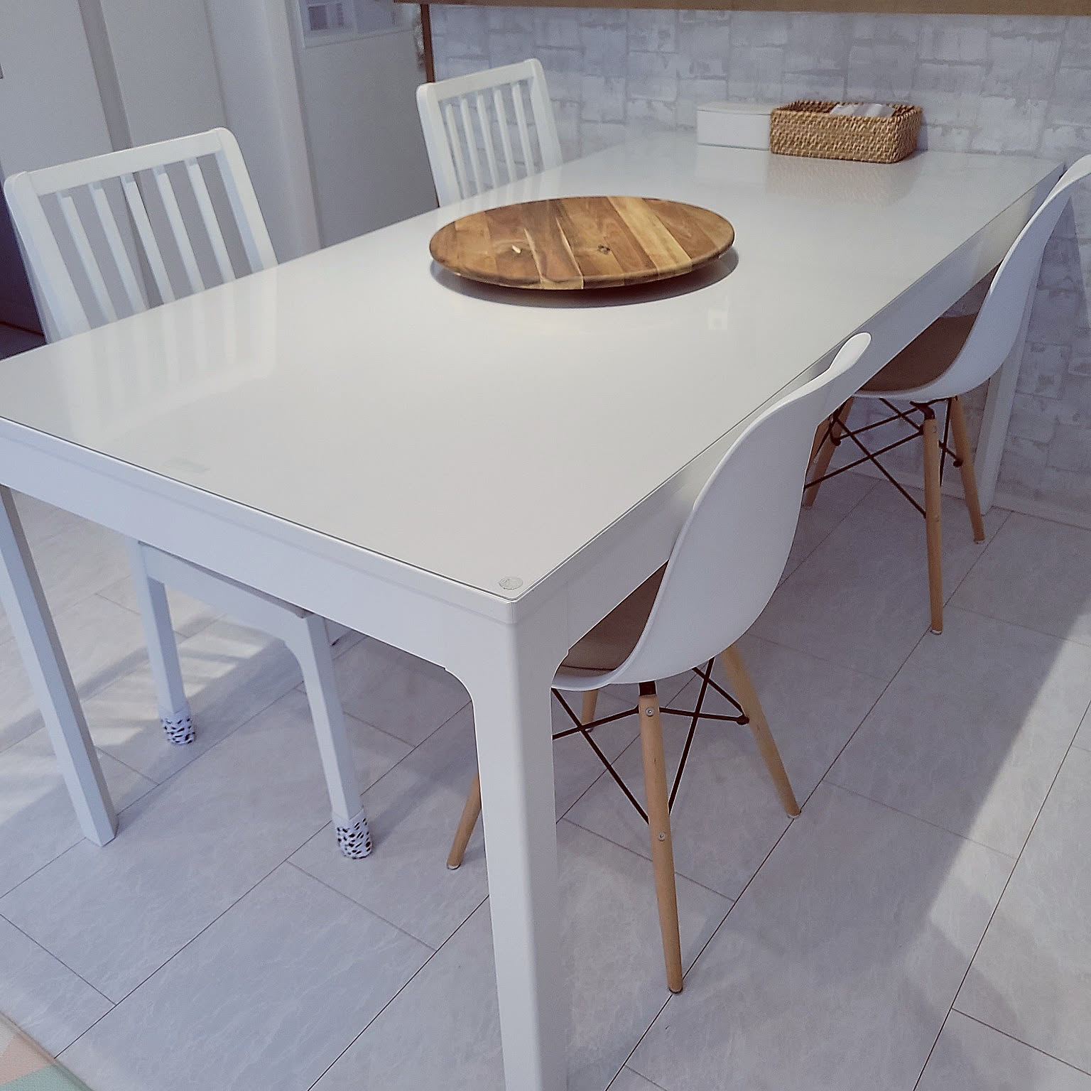 取引中】IKEA ダイニングテーブル EKEDALEN エーケダーレン