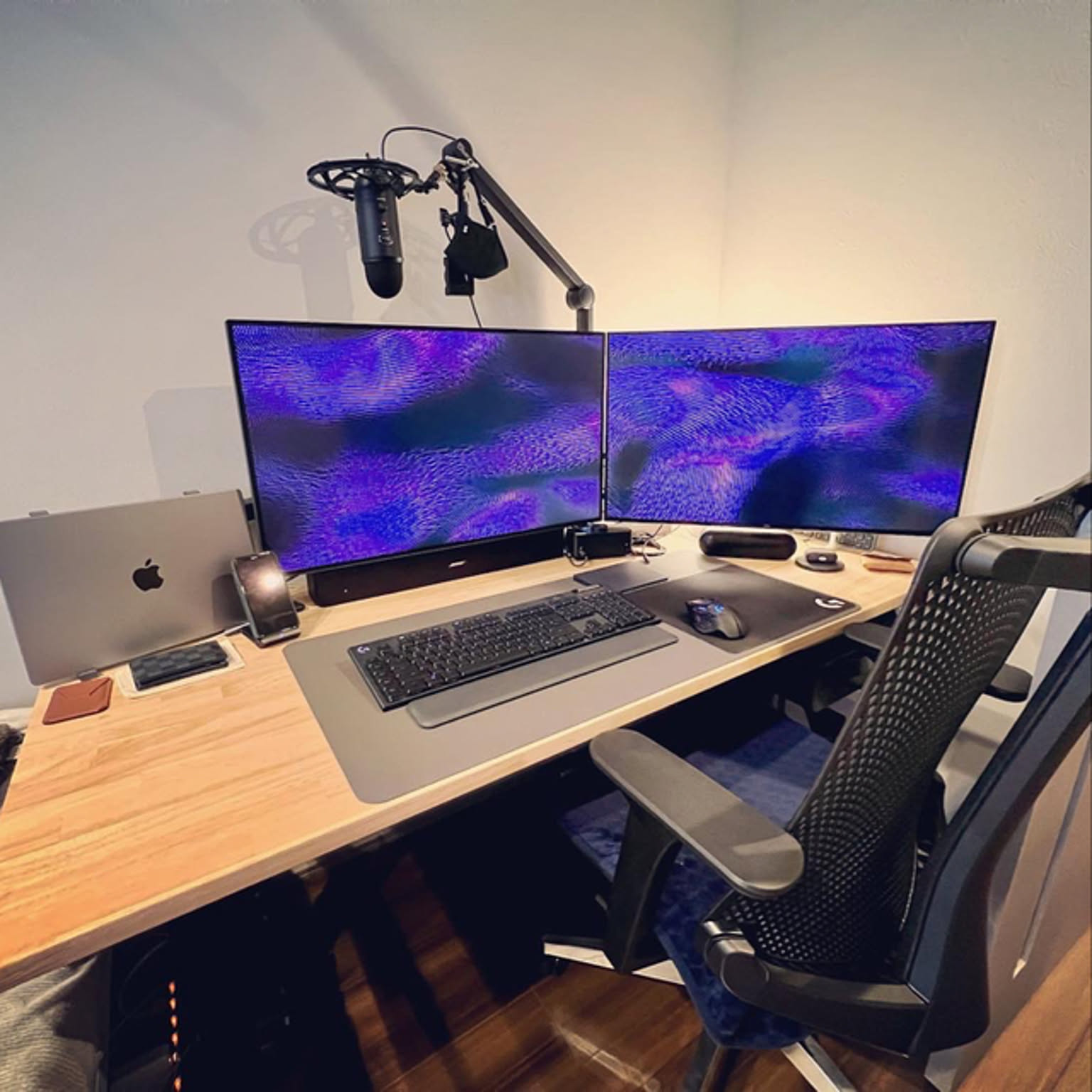 机 デュアルモニターのインテリア実例 ｜ RoomClip（ルームクリップ）