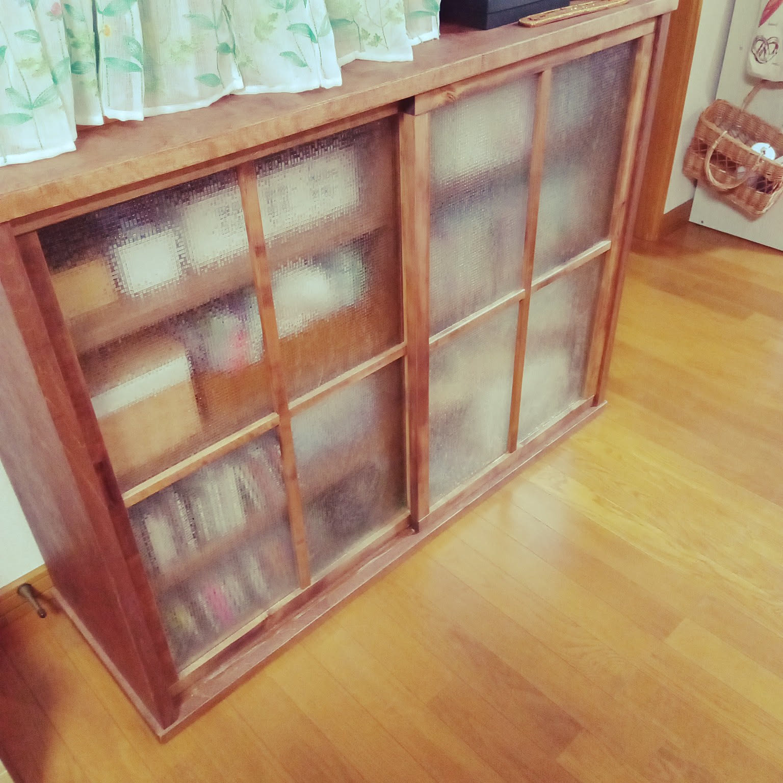 水屋箪笥風引戸キャビネットのおすすめ商品とおしゃれな実例 水屋箪笥風引戸キャビネットのおすすめ商品とおしゃれな実例