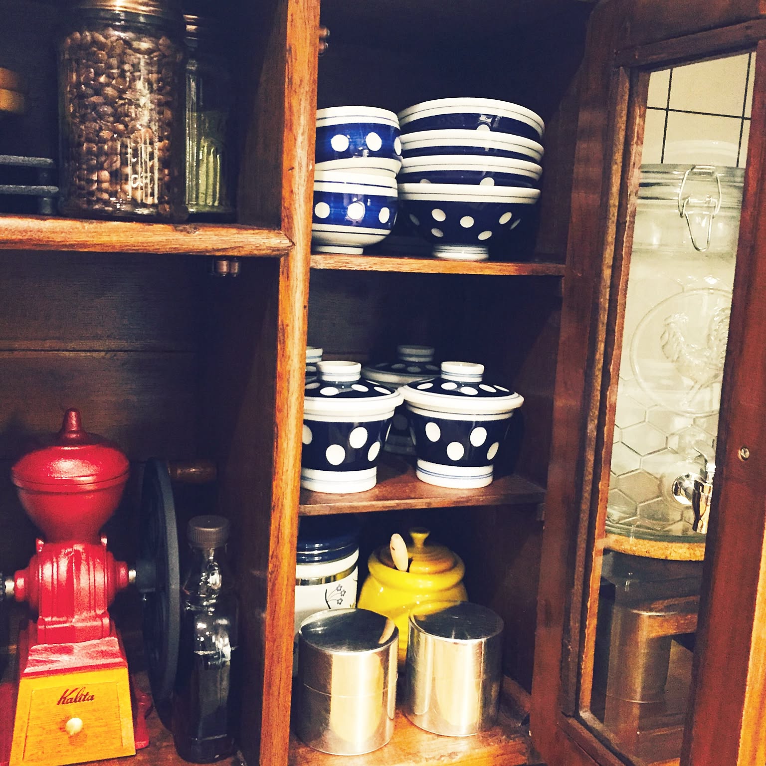 キッチン レトロ食器棚のおすすめ商品とおしゃれな実例 ｜ RoomClip