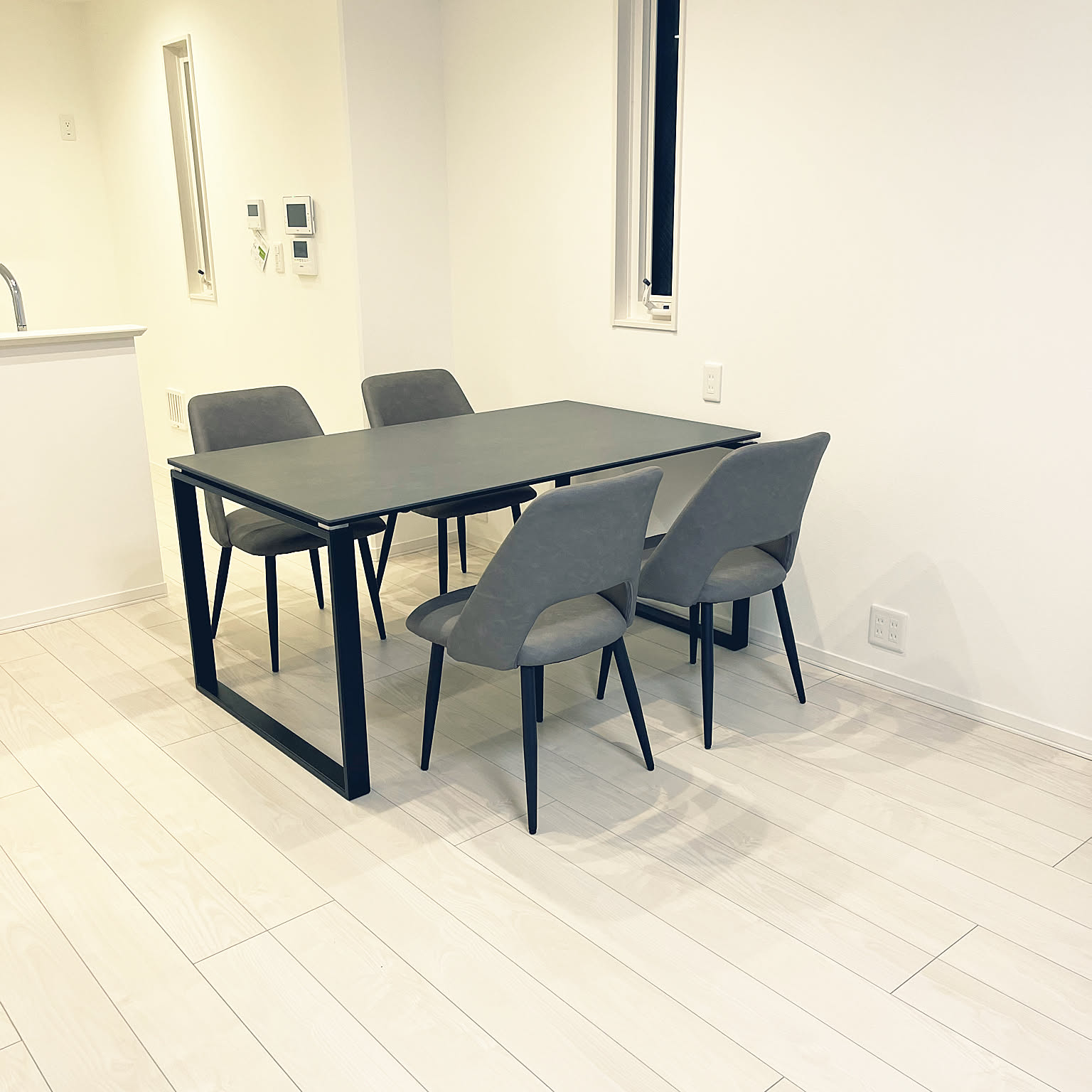 新築一戸建て/3階建て/カリガリス/ダイニングチェア/カーテンなどの