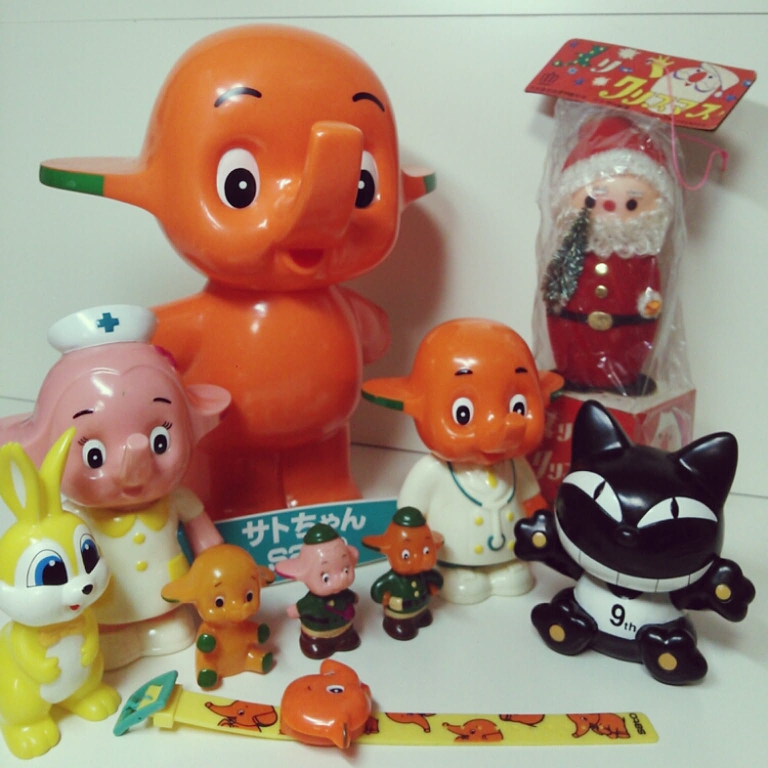 ①サトちゃんグッズ　まとめ売り Amazon.co.jp: 最終 SATO サトちゃんサトコちゃん グッズ : おもちゃ