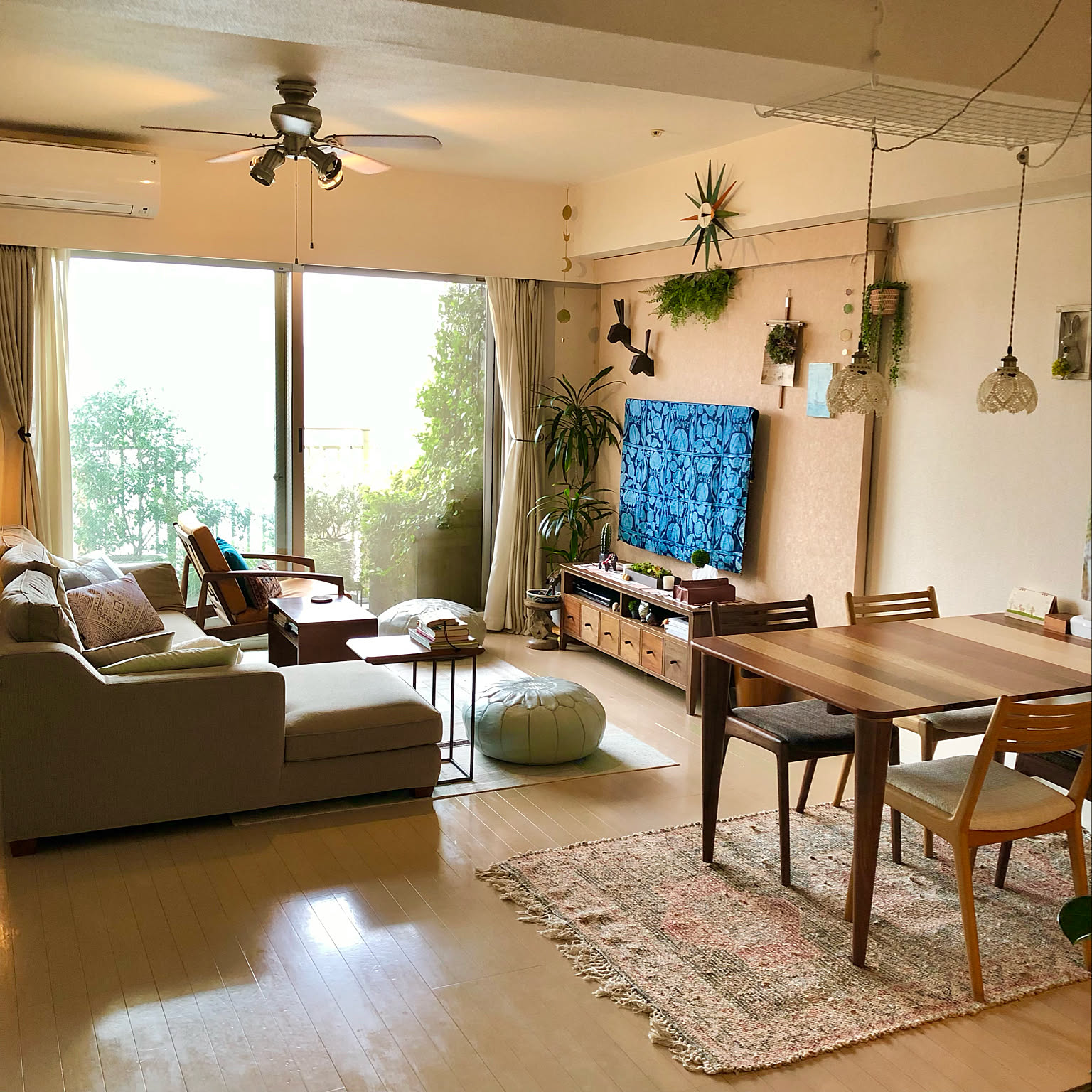 アフリカ　インテリア アフリカ インテリア（アフリカンスタイルのインテリアで、部屋