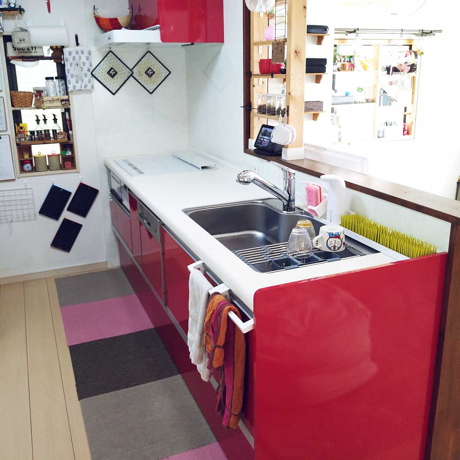 赤いキッチン収納キャビネット Keynat ガレージキャビネット (レッド) KN40441214 ガレージ