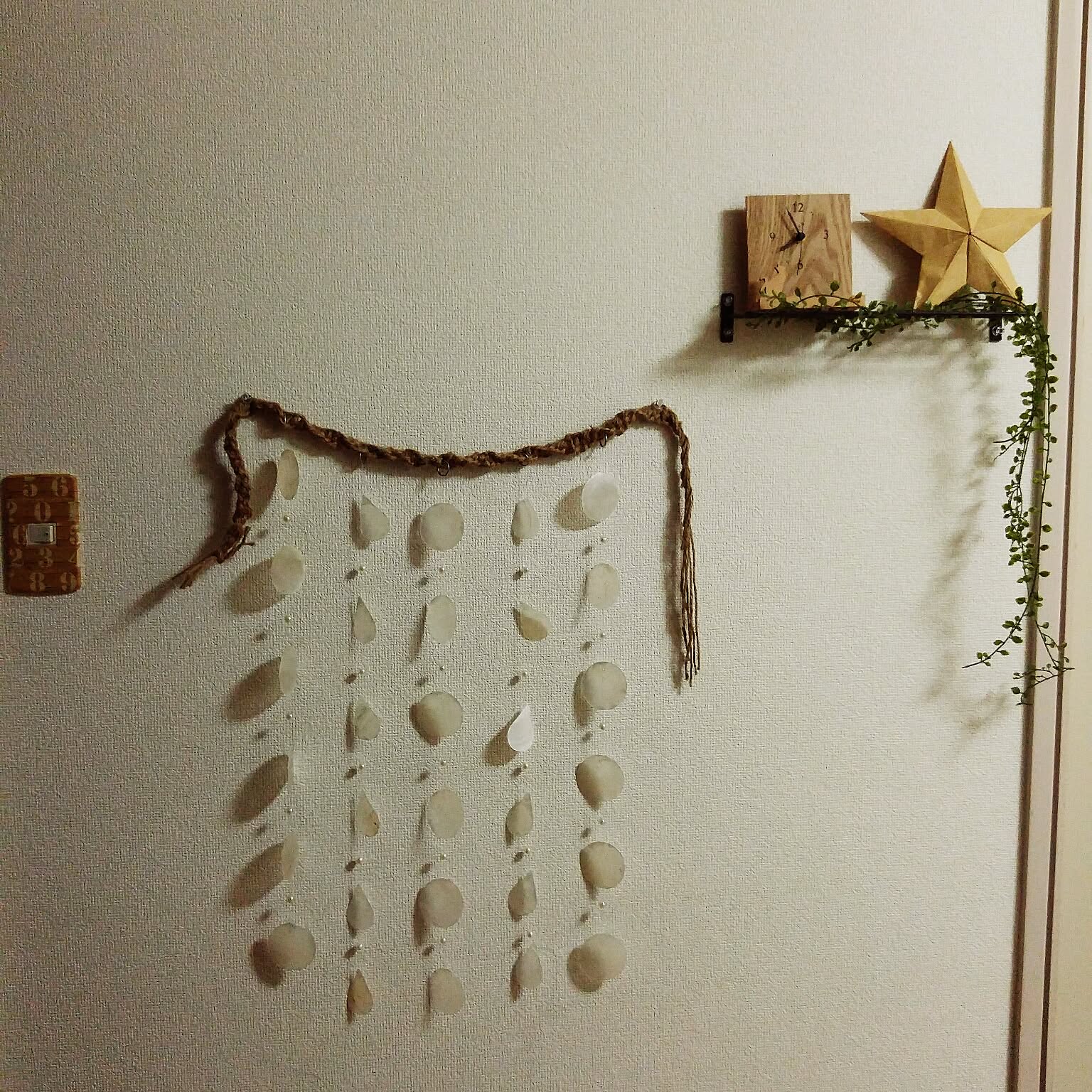 壁飾り 麻紐のおしゃれなアレンジ・飾り方のインテリア実例