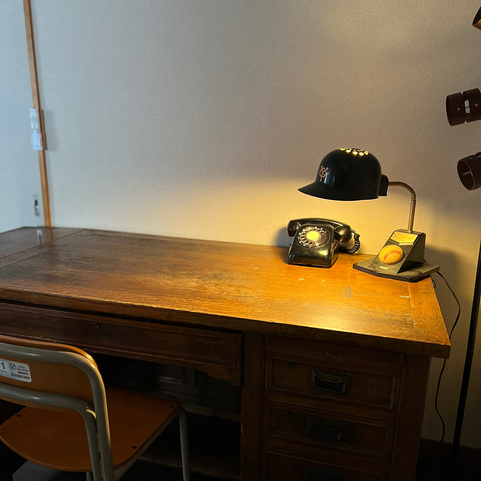 古道具　昭和レトロ　机 3fccbb2923c0be613a9fef8fda593a