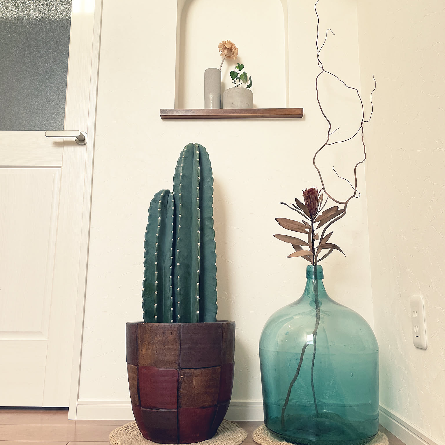 大きな花瓶のおすすめ商品とおしゃれな実例 ｜ RoomClip（ルームクリップ）