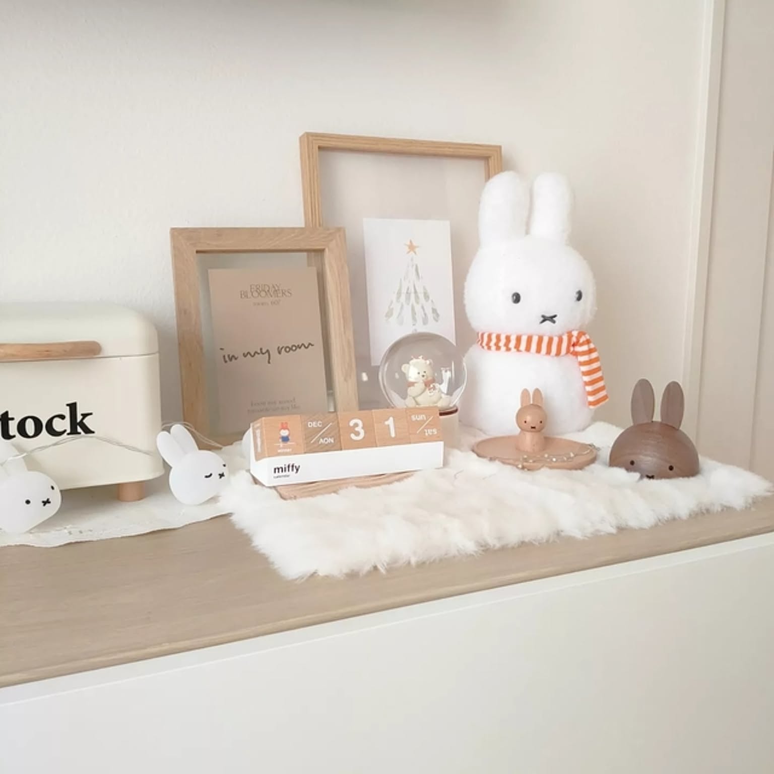 昭和レトロ ミッフィーミッフィー木製棚 昭和レトロ ミッフィーミッフィー木製棚