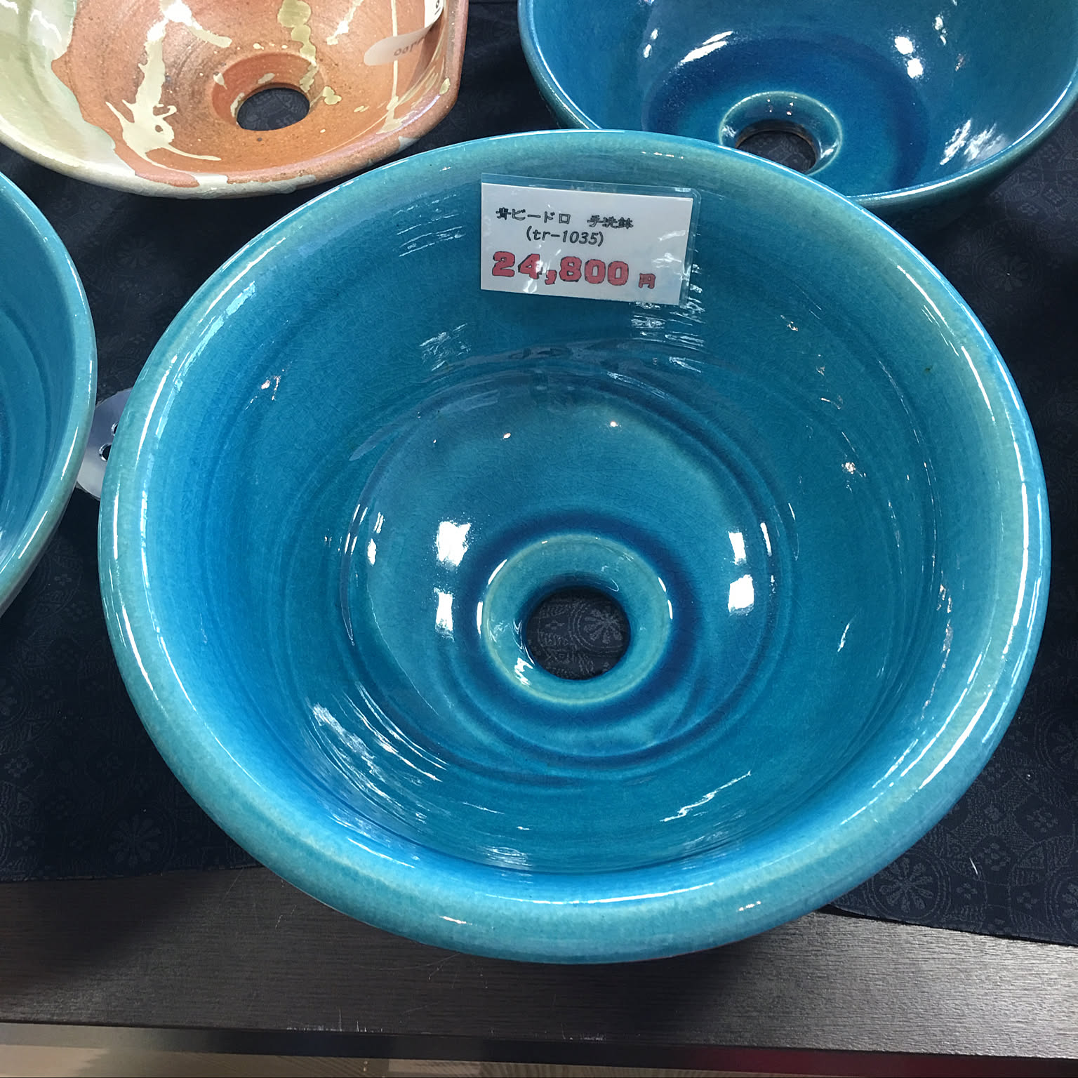 トイレbr/ 洗面台br/ 陶磁器のアイデア 洗面台 台の上の鉢br/ 単鉢br