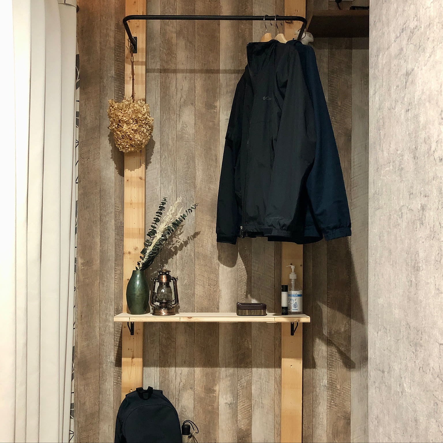 ハンガーラック  アイアンハンガーラック  インテリア ハンドメイド DIY アイアンハンガーラックのインテリア・手作りの実例 ｜ RoomClip