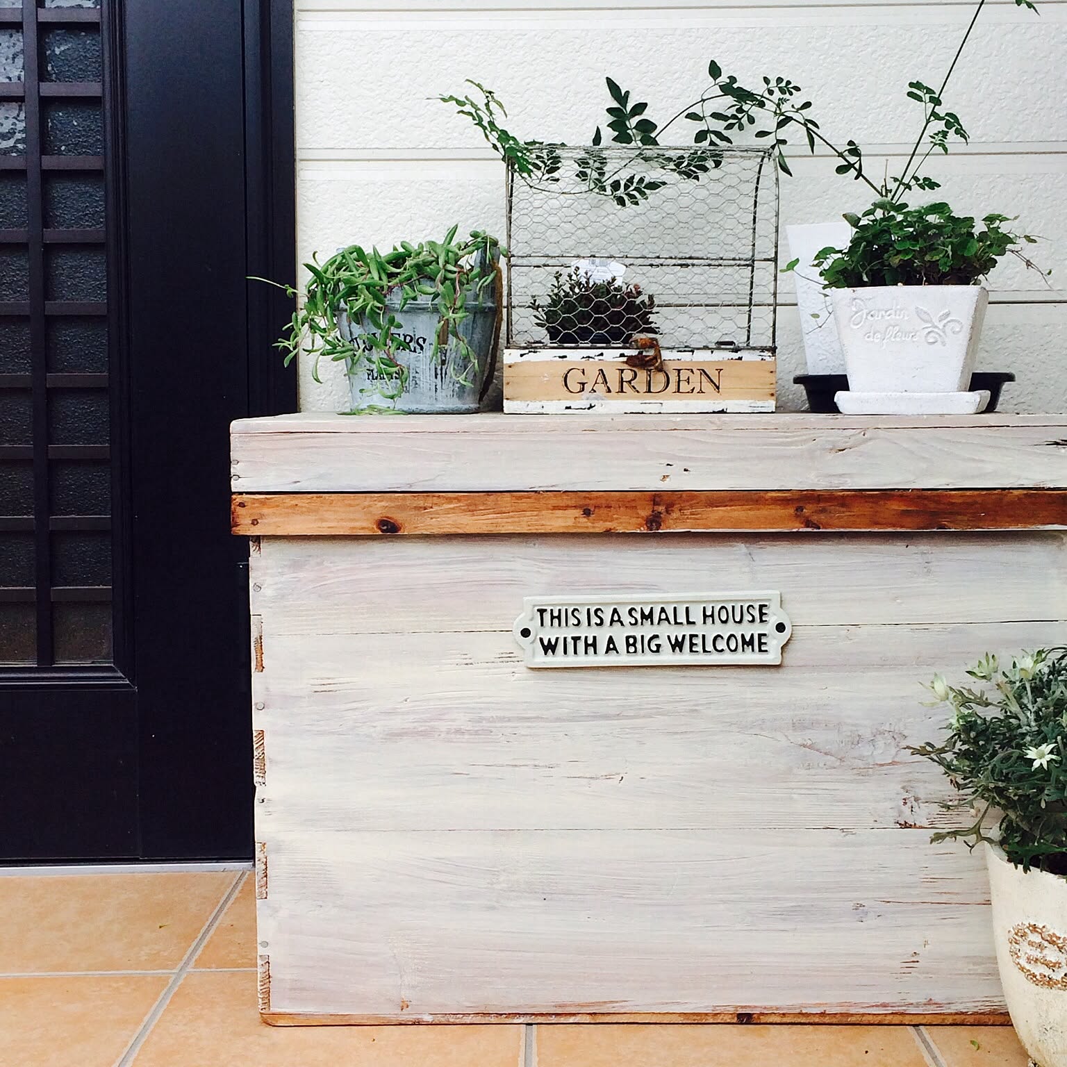 41b212f6da85c841a9f060de06bd74