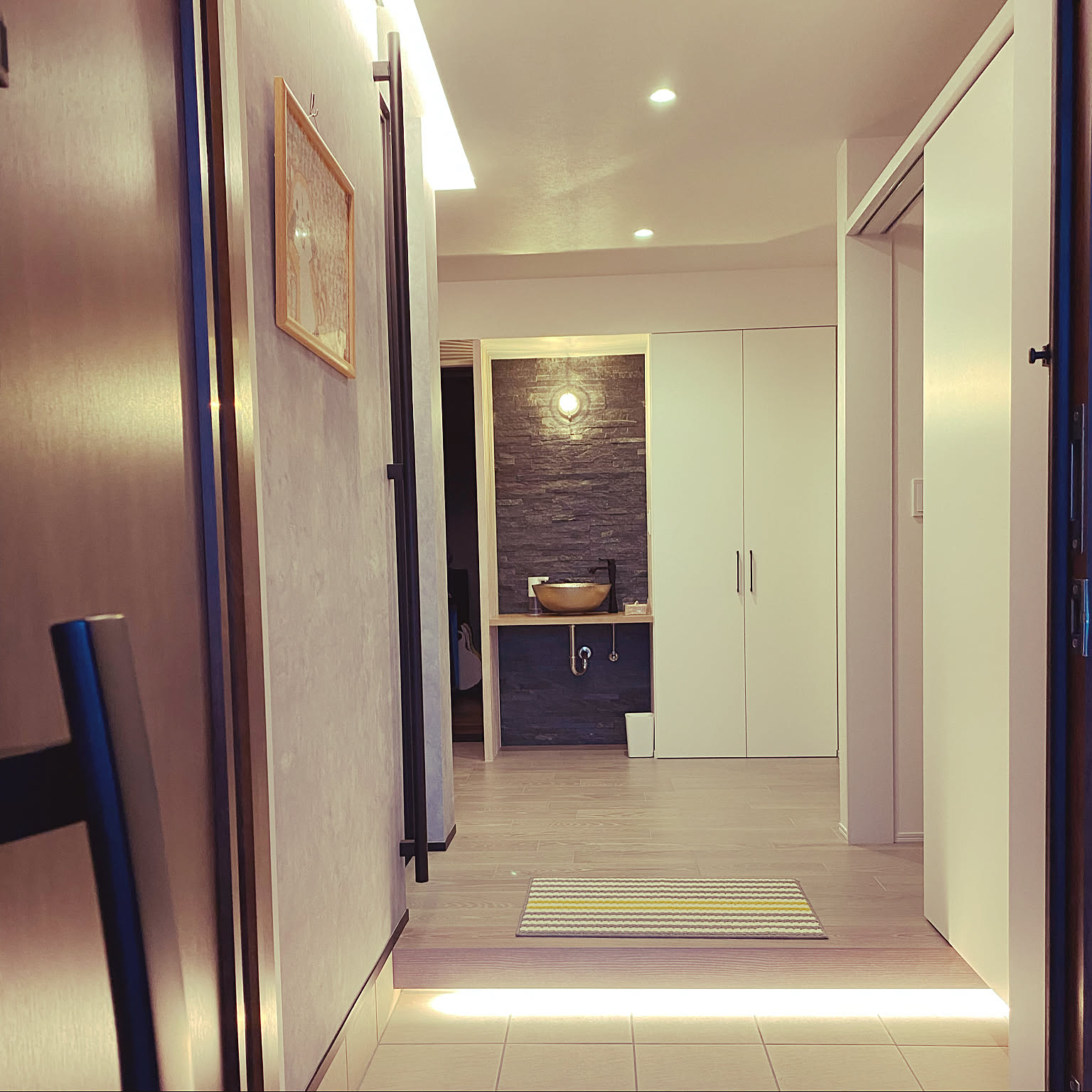 玄関/入り口 框下照明のおすすめ商品とおしゃれな実例 ｜ RoomClip