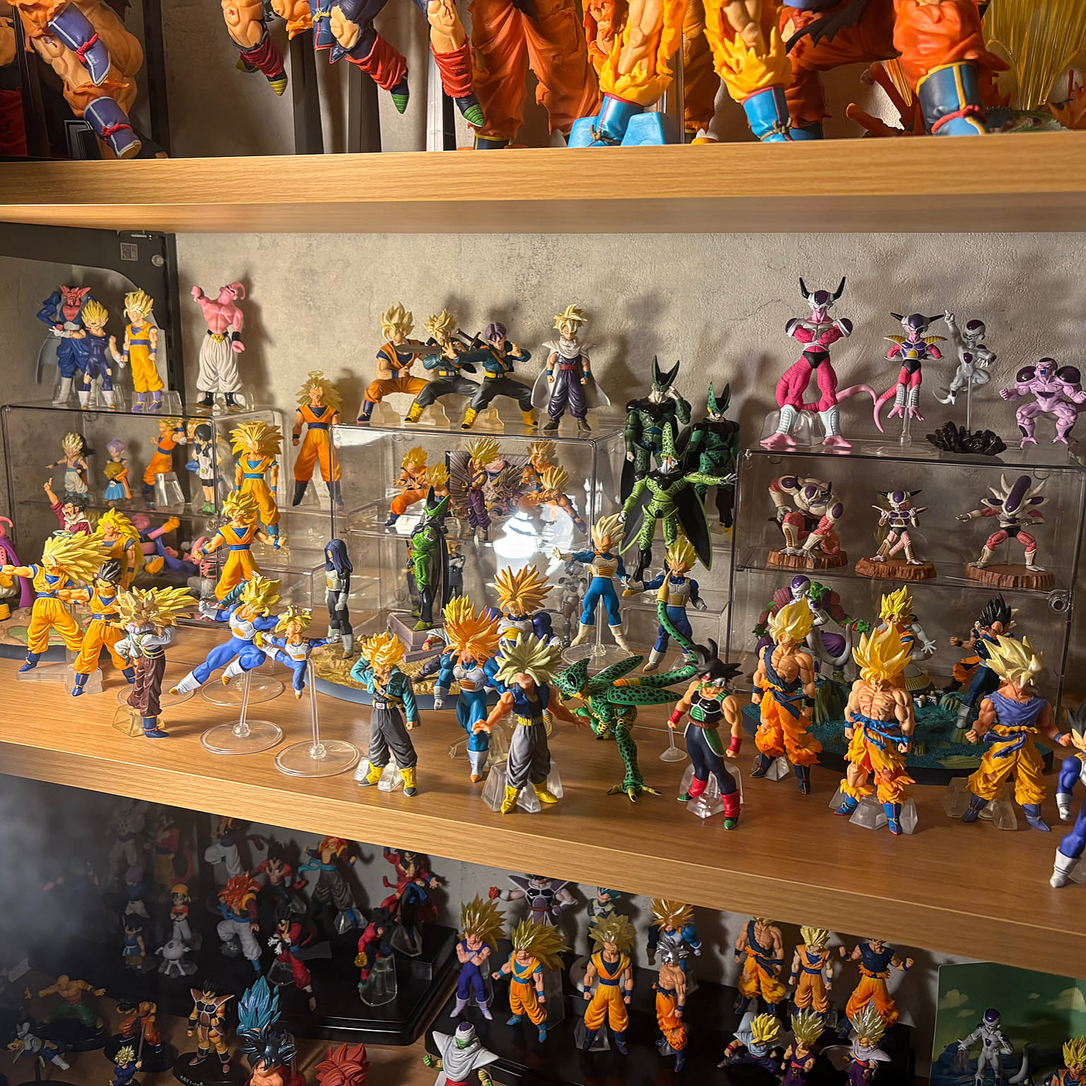 ダイソー フィギュア棚の商品を使ったおしゃれなインテリア実例