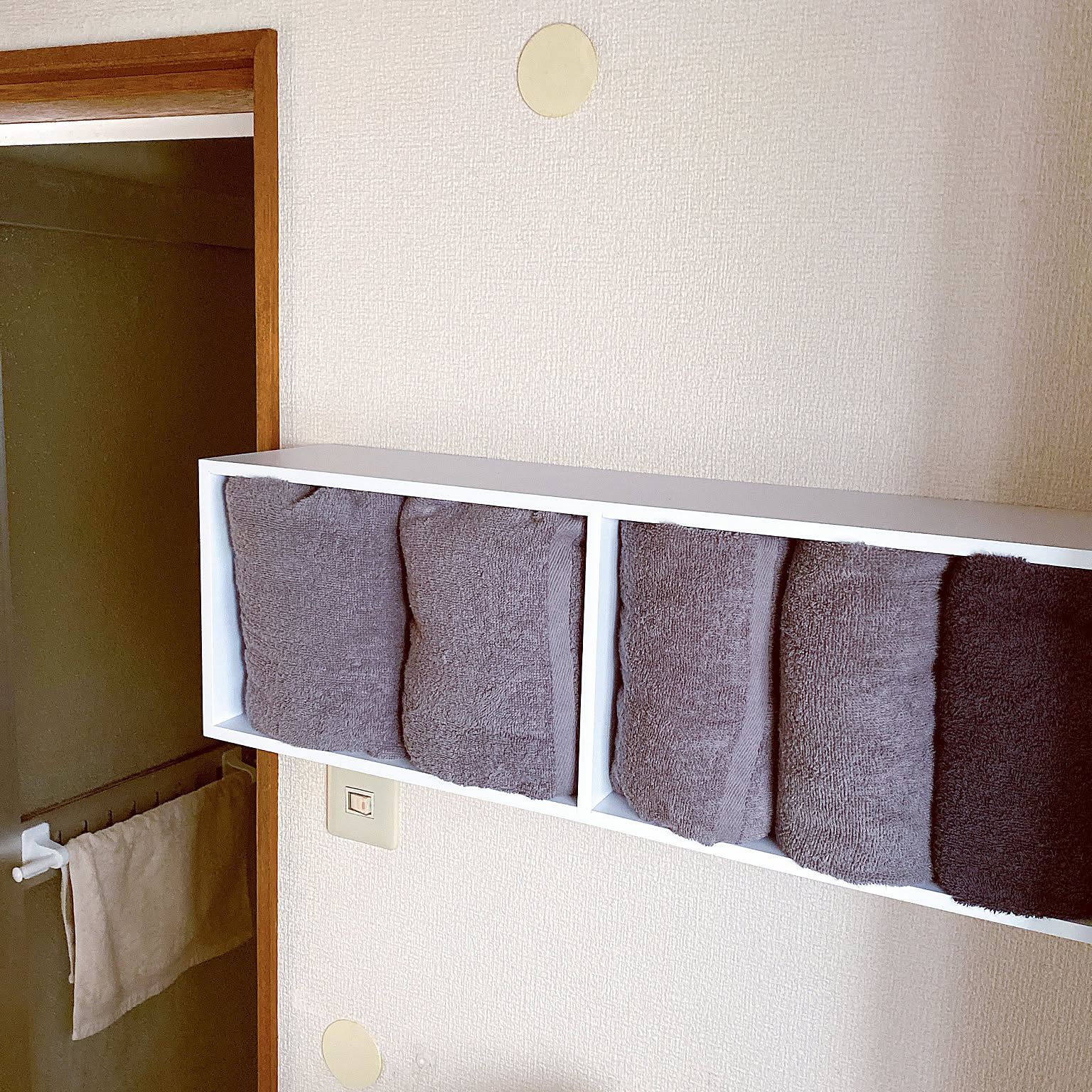 ウォールシェルフ タオル収納のアイデア・おすすめ商品・おしゃれな
