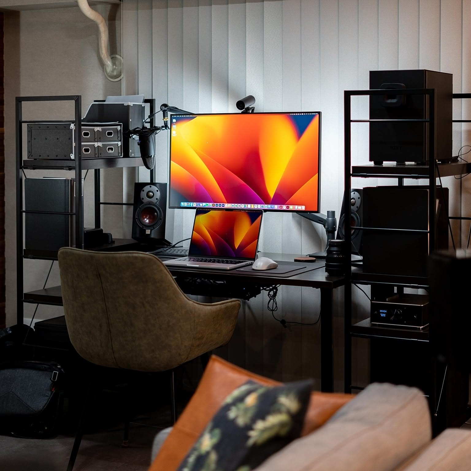 Apple MacBook pro インテリアコーディネーター Apple MacBook pro インテリアコーディネーター アップル製品レビュー