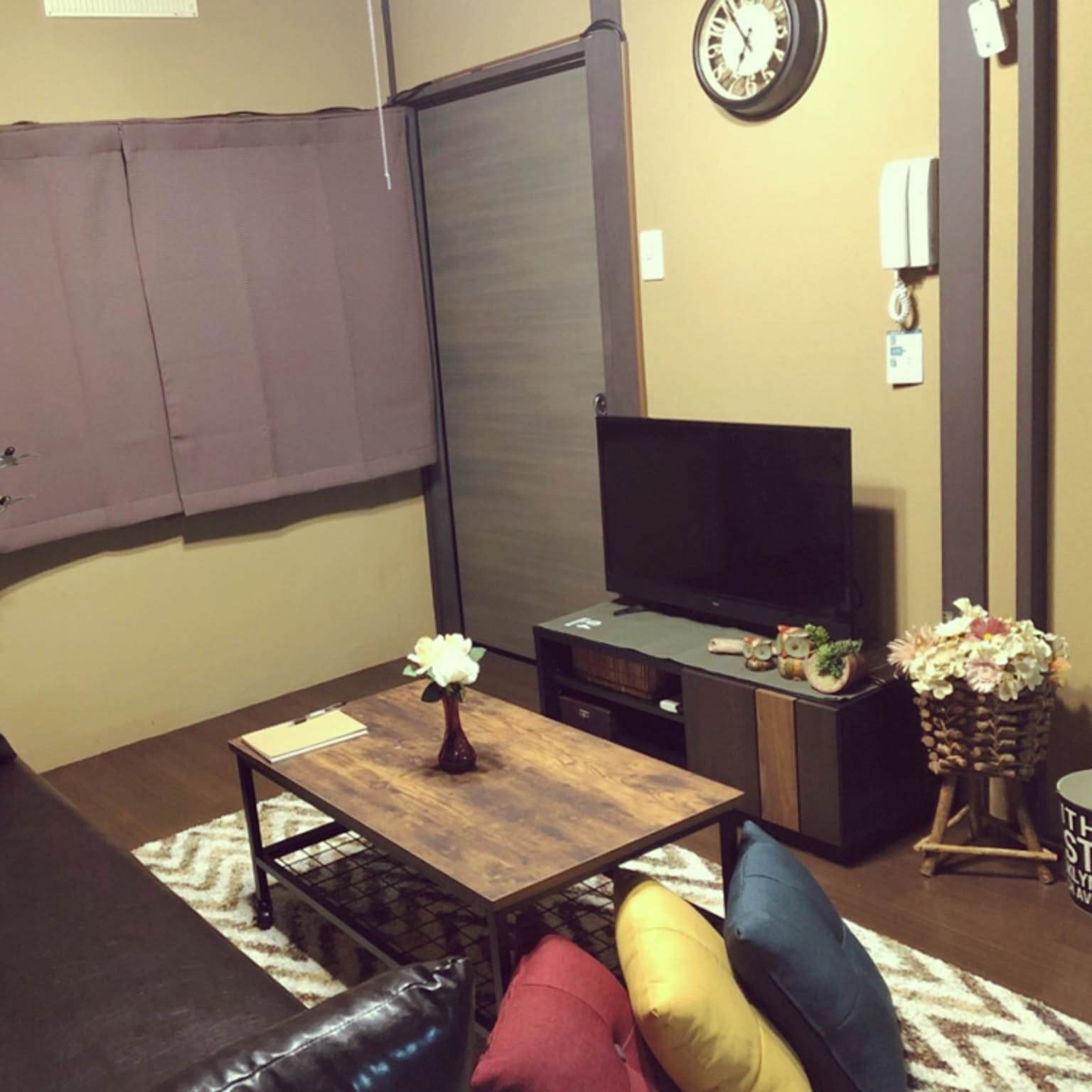 花瓶 大正ロマンのおすすめ商品とおしゃれな実例 ｜ RoomClip