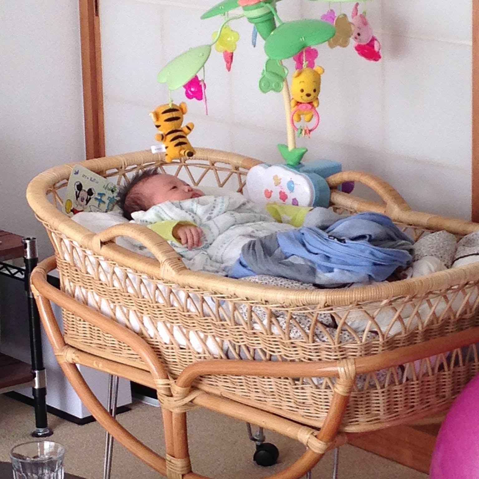 【値下げ中】リリワゴン 大和屋 ベビーベット ゆりかご 新生児 ホワイト リリワゴン 大和屋 ベビーベット ゆりかご 新生児 ホワイト liliwagon