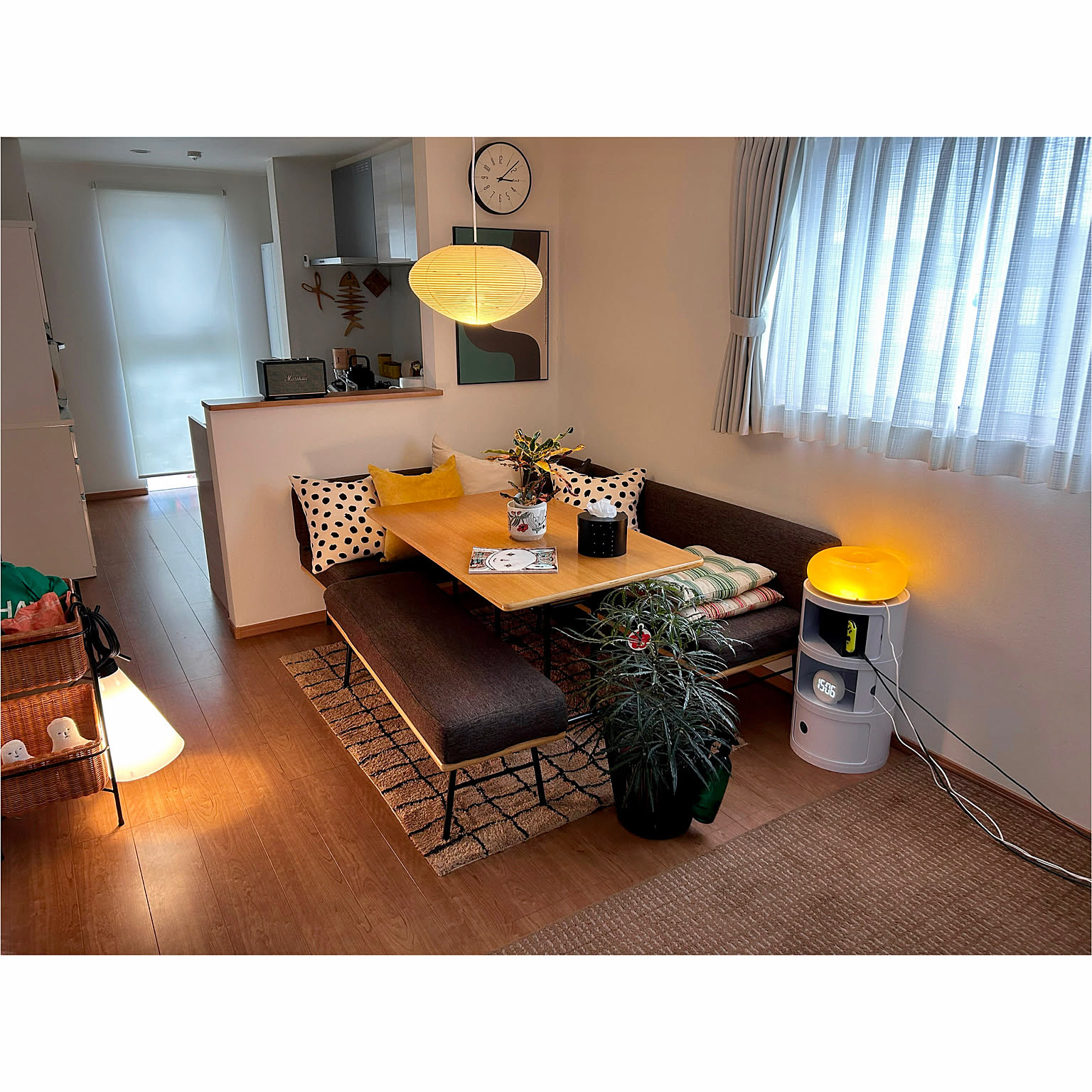 ダイニングテーブル Akari 4a1fd9661aaded25299b041d1585d4