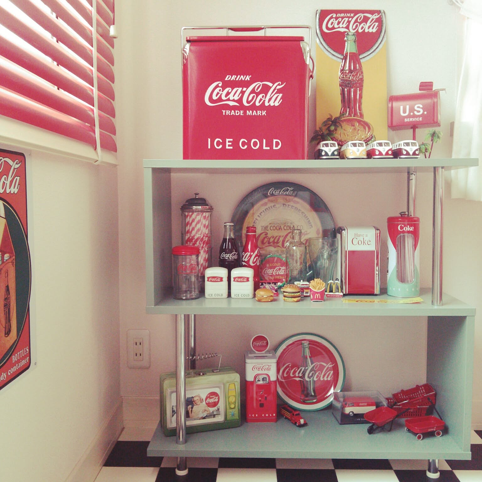 レトロ コカ・コーラ好きのおしゃれなインテリア・部屋・家具の