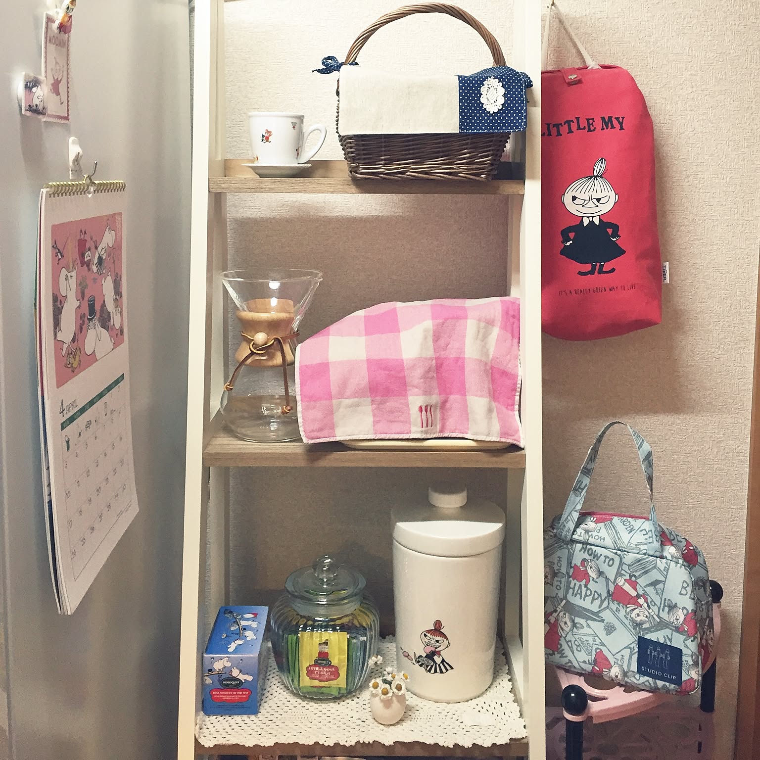 ルクルーゼポットスタンドのおすすめ商品とおしゃれな実例