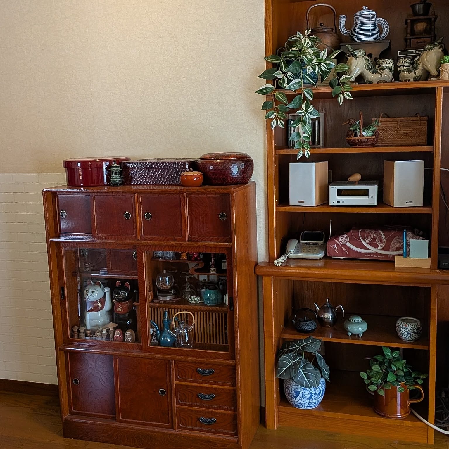 からくり茶箪笥　レトロ からくり茶箪笥 レトロ からくり茶箪笥 レトロ からくり 棚」の