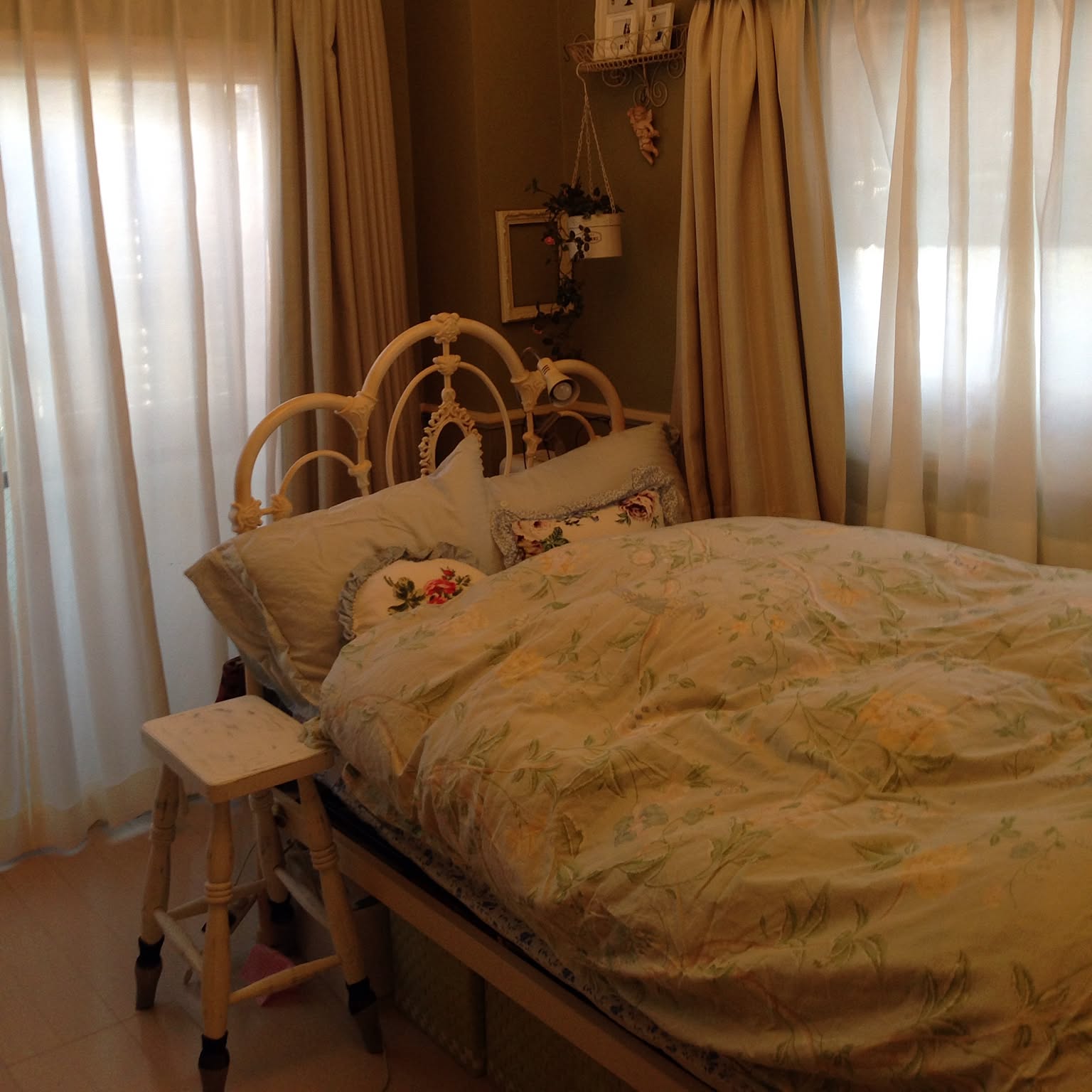 ローラアシュレイのベッドのおすすめ商品とおしゃれな実例 ｜ RoomClip