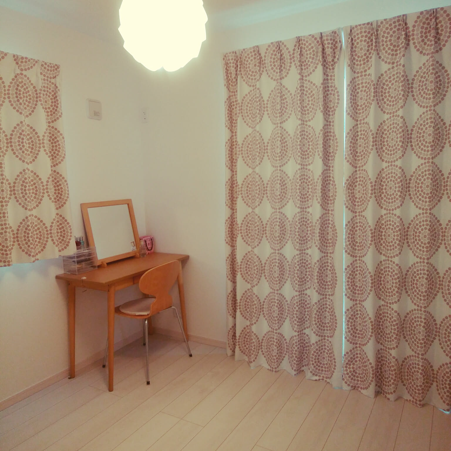 ニトリのカーテン 幾何学模様のおすすめ商品とおしゃれな実例