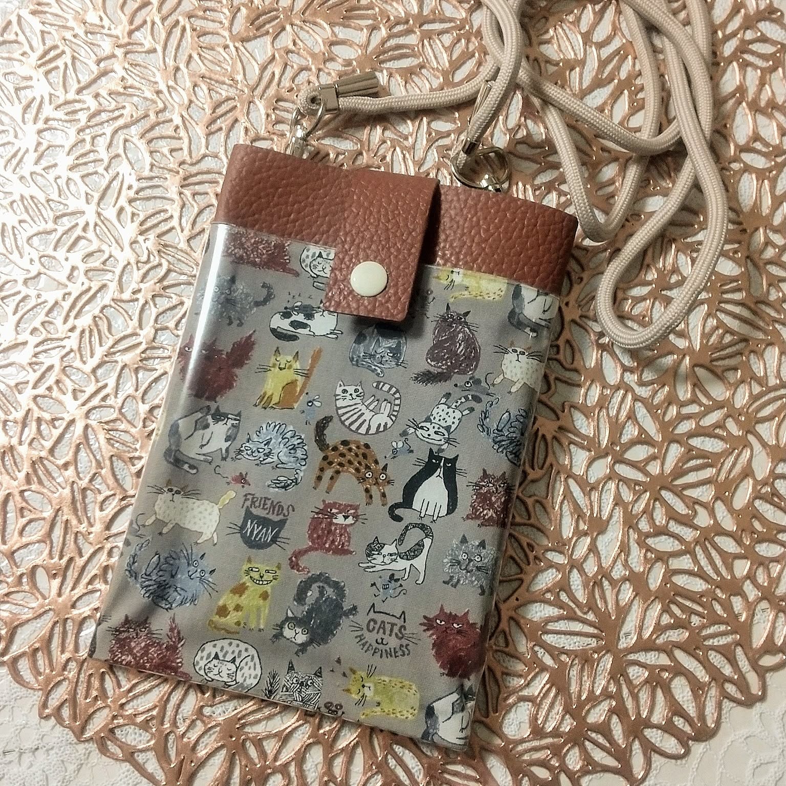 手作り スマホポーチのおすすめ商品とおしゃれな実例