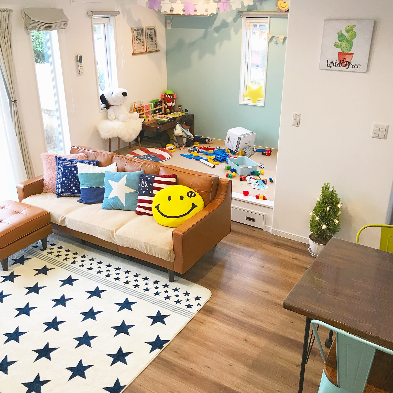 部屋全体/カラフル好き/カラフルインテリア/犬と猫と暮らす/朝イチの