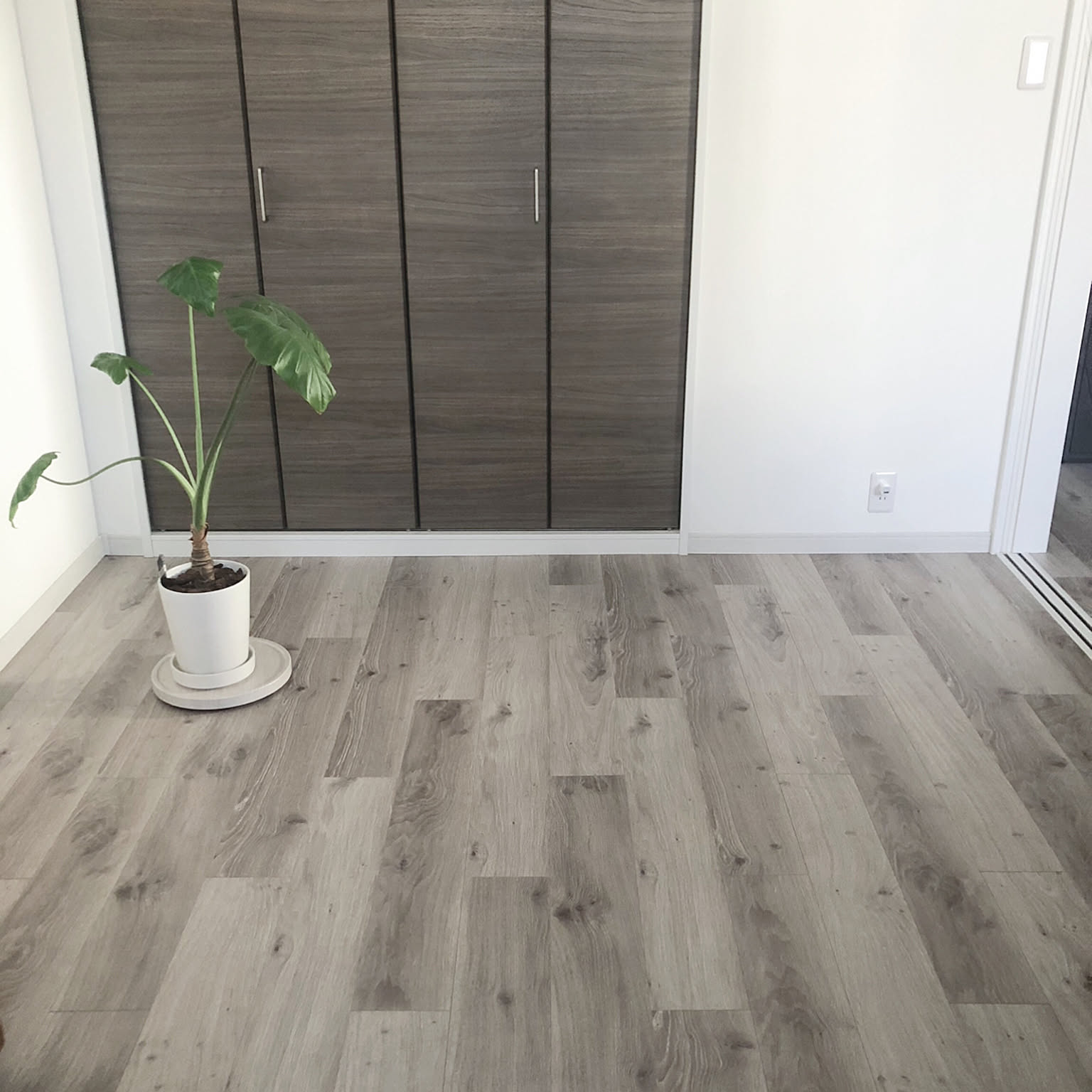 大阪内配達対応［10.8畳分］LIXIL フローリング/ホワイトオーク