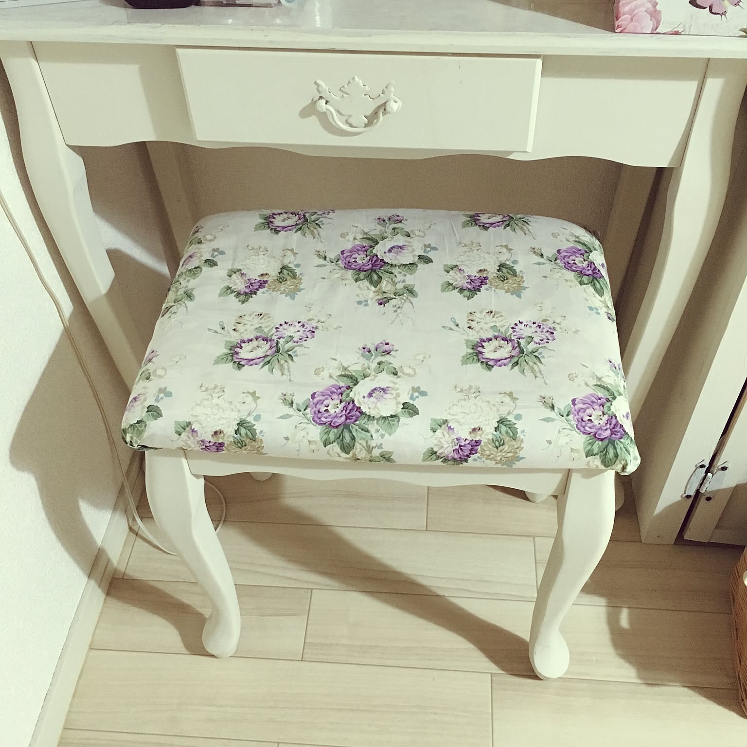 ローラアシュレイ　オットマン　スツール LAURA ASHLEY】ローラアシュレイ スツール オットマン 布張り