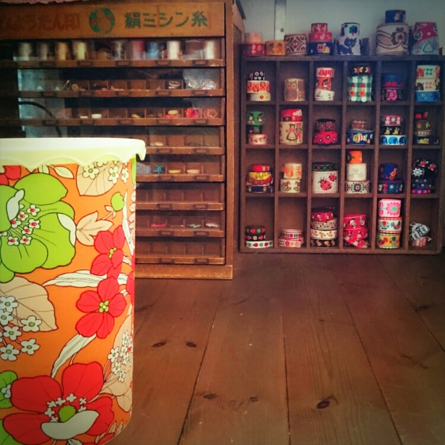 アンティーク 糸ケースのおしゃれなアレンジ・飾り方のインテリア実例