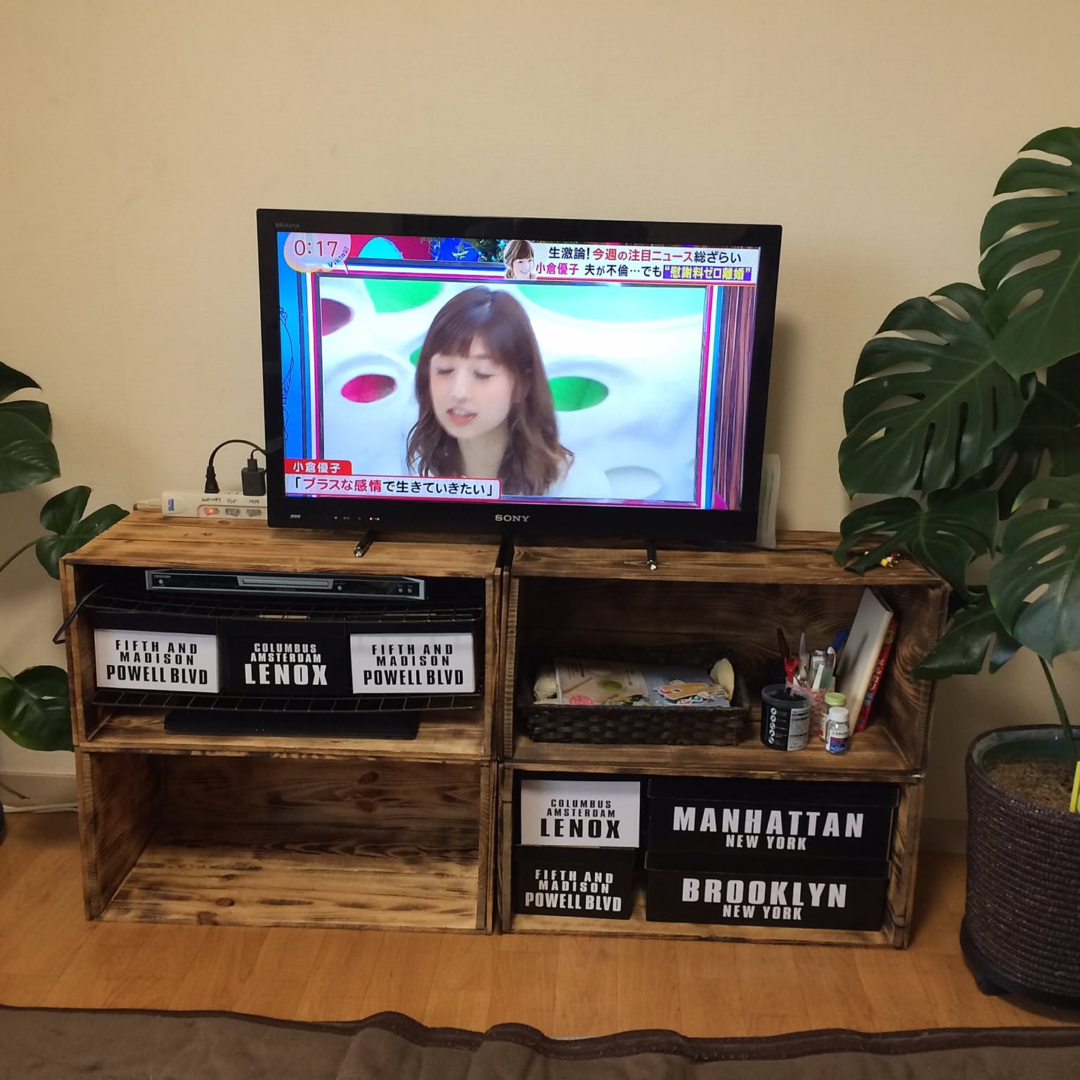 ★ テレビ台 &  アンティーク & りんご箱 ★ テレビ台 りんご箱のおすすめ商品とおしゃれな実例 ｜ RoomClip