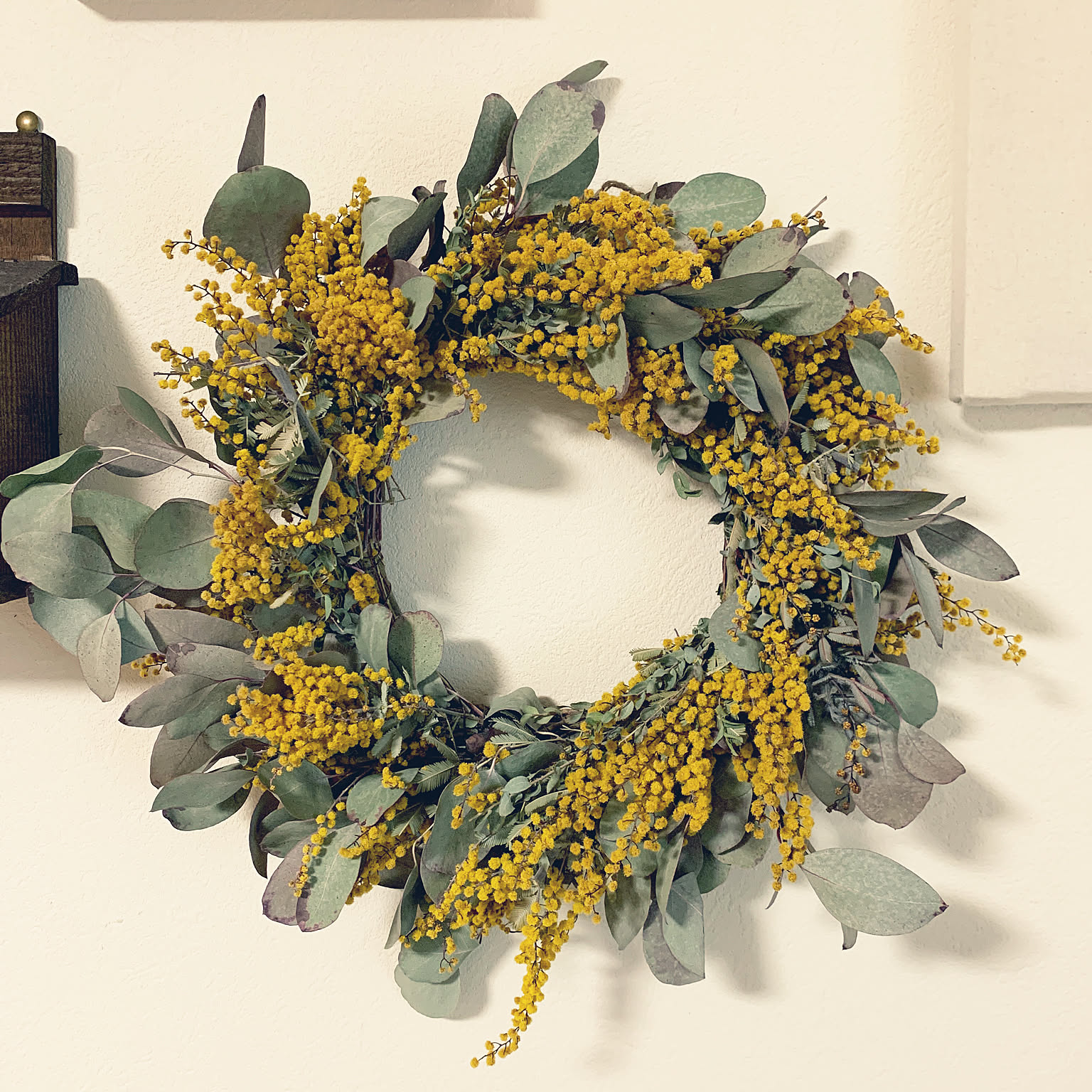 ミモザとユーカリのリースのおすすめ商品とおしゃれな実例 ｜ RoomClip