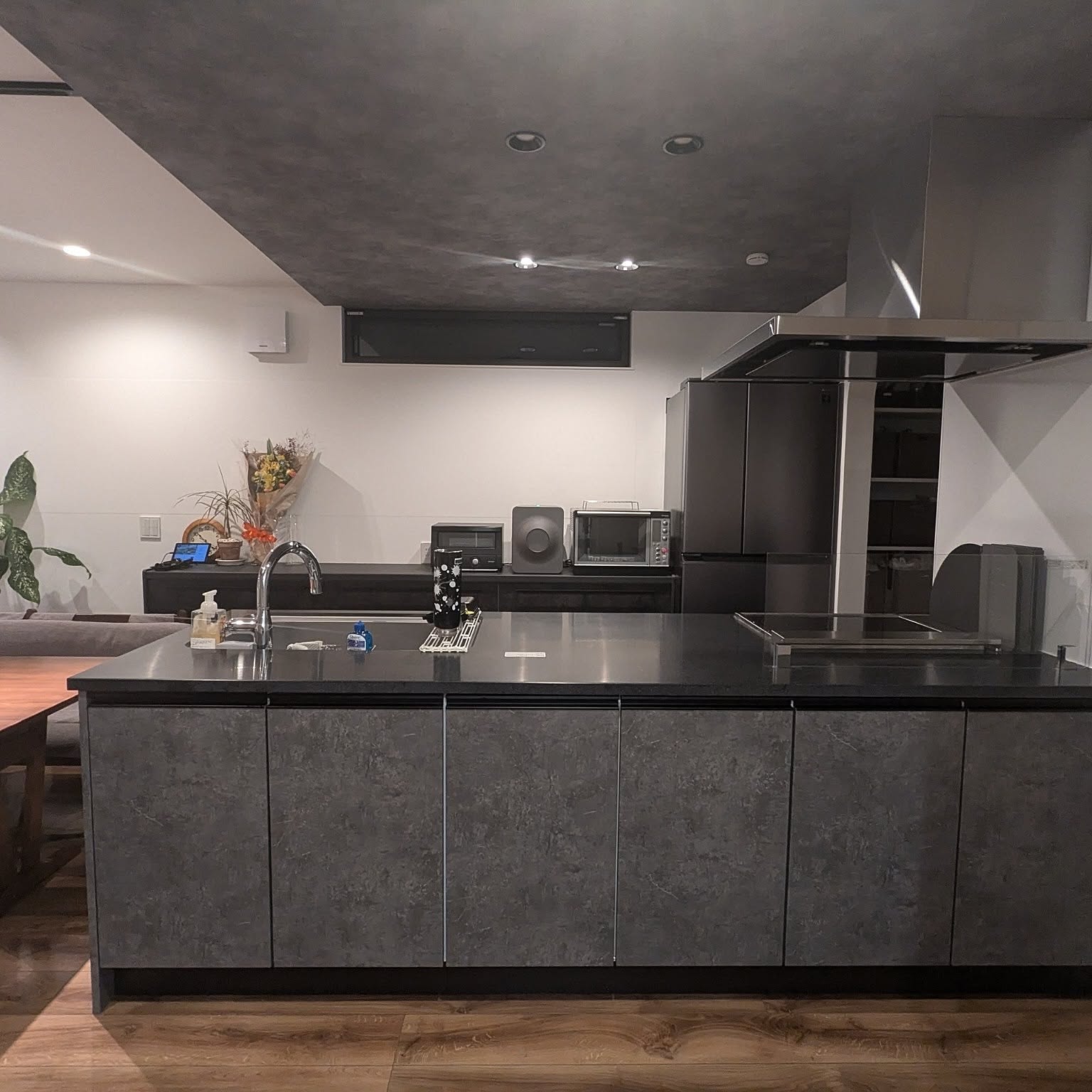 キッチン/LIXIL/ウンベラータ/マリメッコ/かすみ草などのインテリア