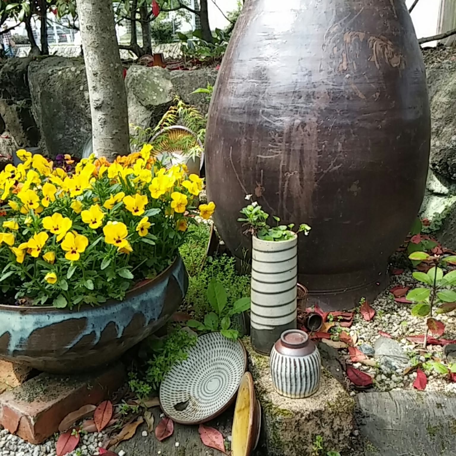 水瓶　壺　庭インテリア 5cb7618a6bb9dce4e68aaa9b1dab16