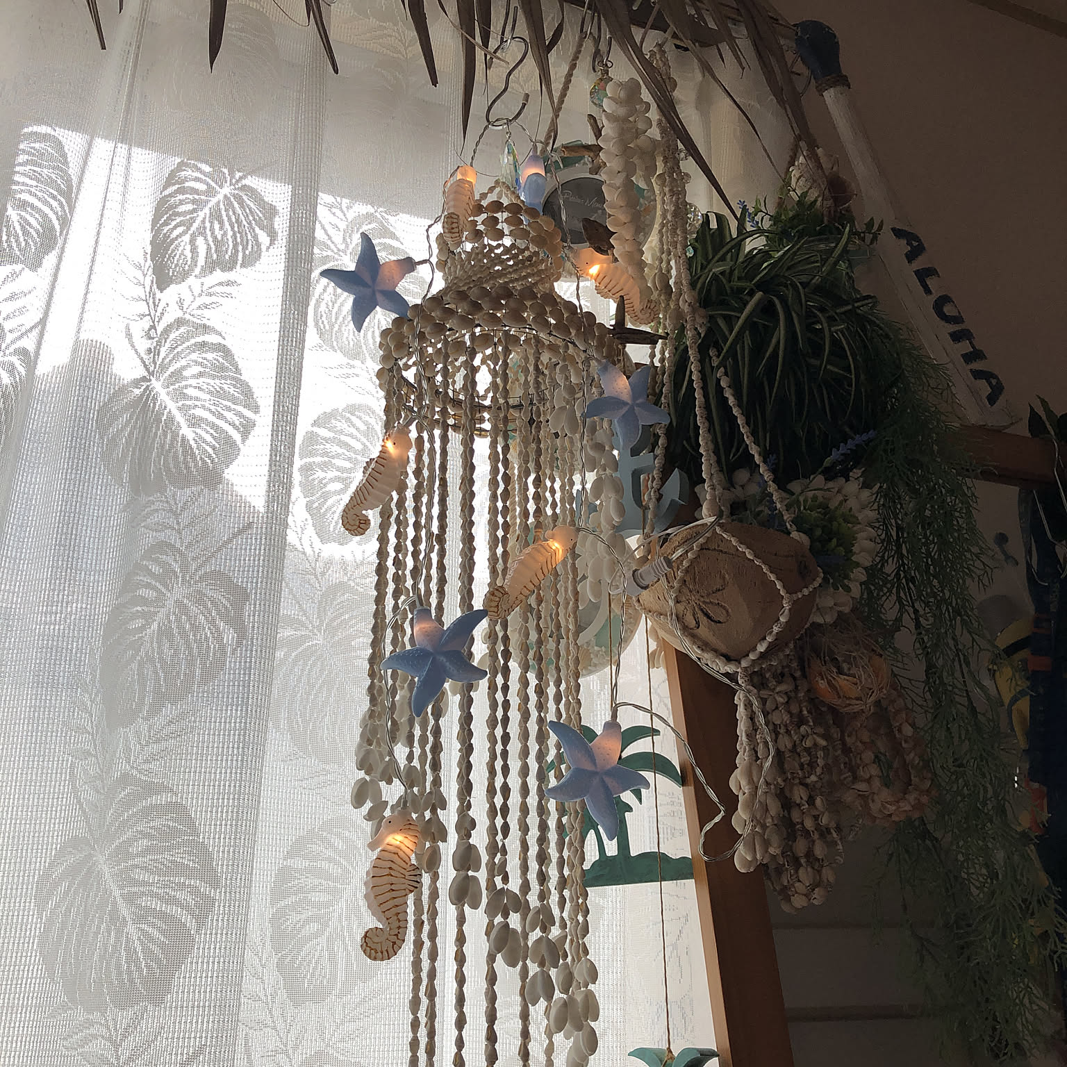 シェル シャンデリア　ハワイ購入 ハワイ シェルシャンデリアのおすすめ商品とおしゃれな実例