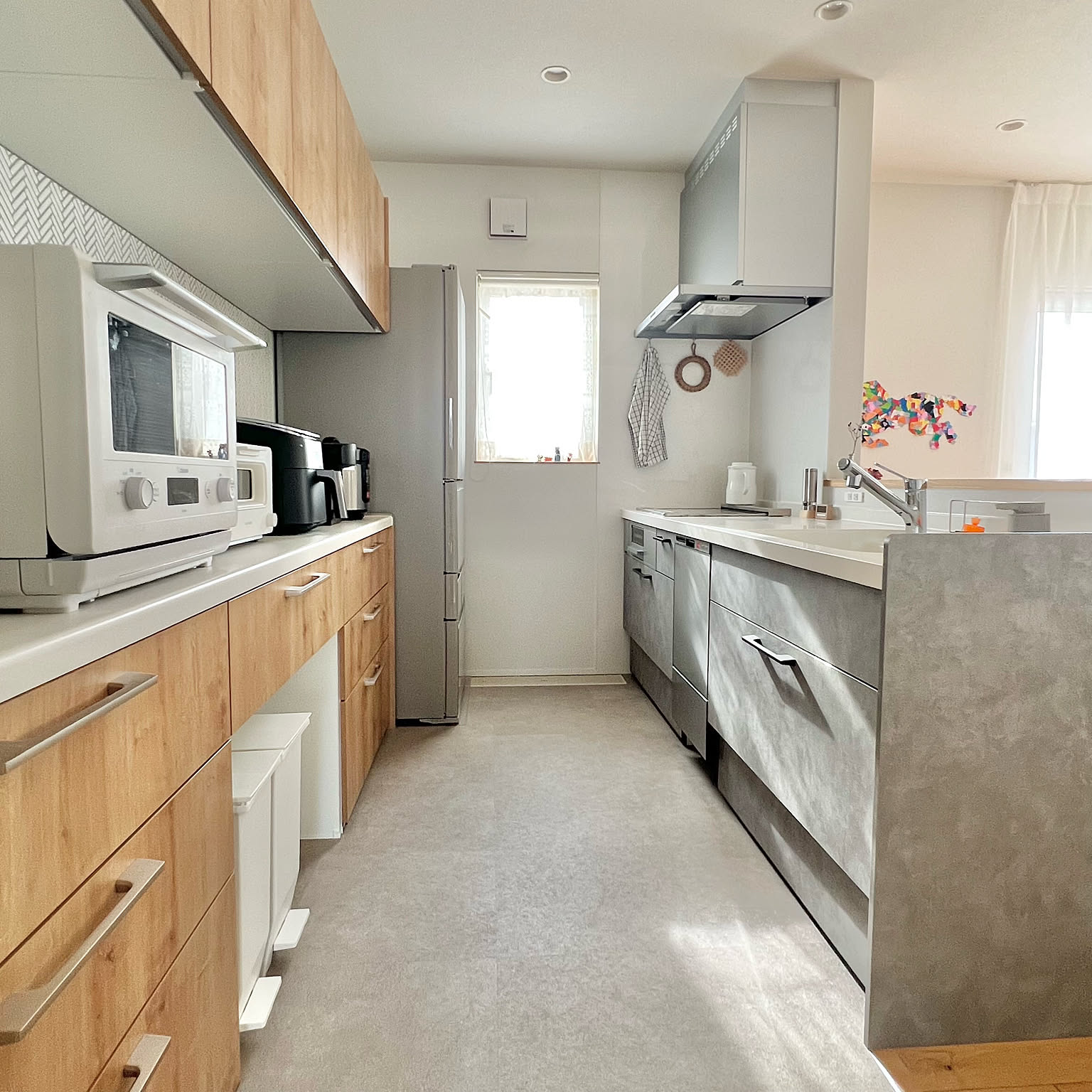 リクシルキッチン グレージュスタッコのインテリア実例 ｜ RoomClip