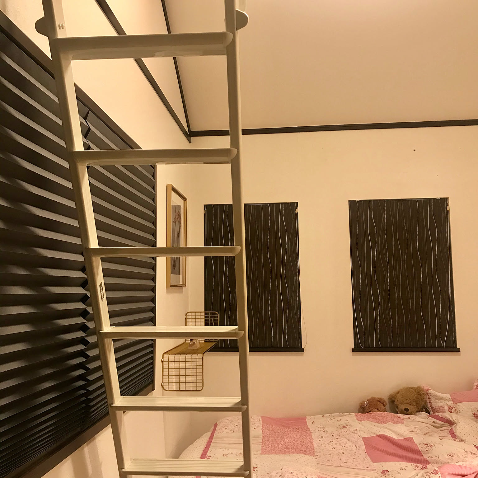 IKEAのウォールシェルフをトイレにつけてみた | 移住と猫と