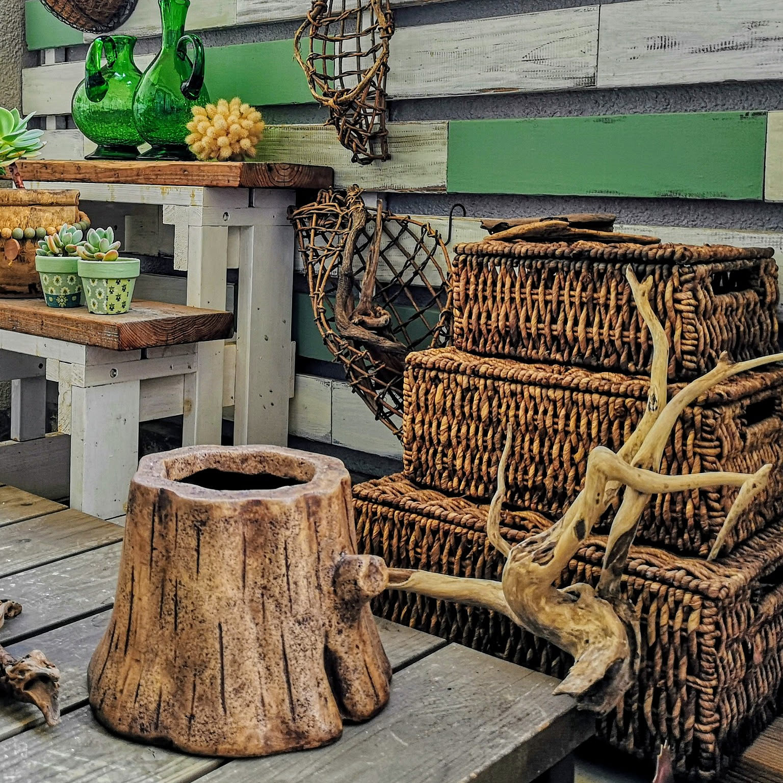 ガーデン雑貨 切り株オブジェのおすすめ商品とおしゃれな実例