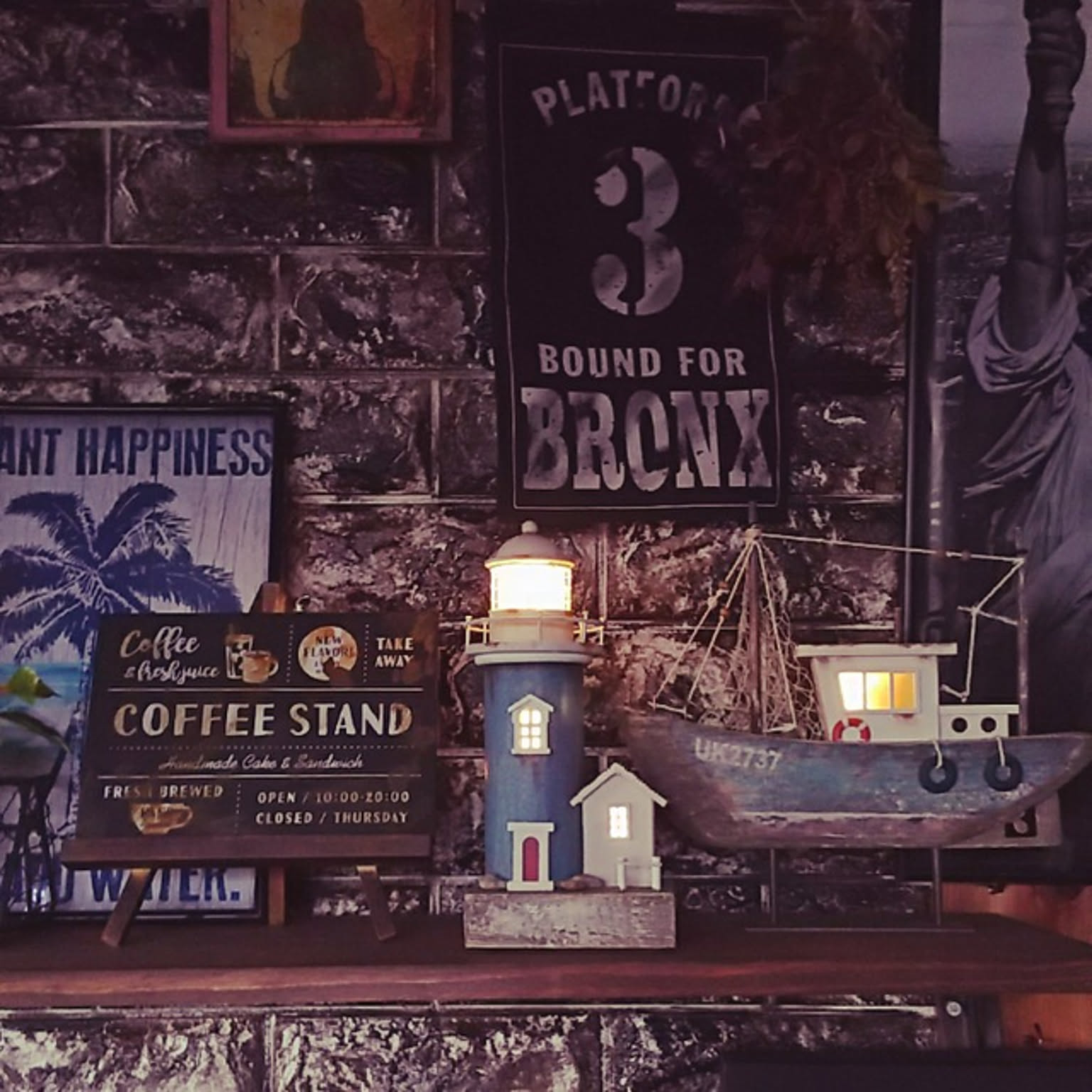 LEDライト付き　船の模型 壁掛け　ハンドメイド LEDライト付き 船の模型 壁掛け ハンドメイド cj0620n19rk2oh-1