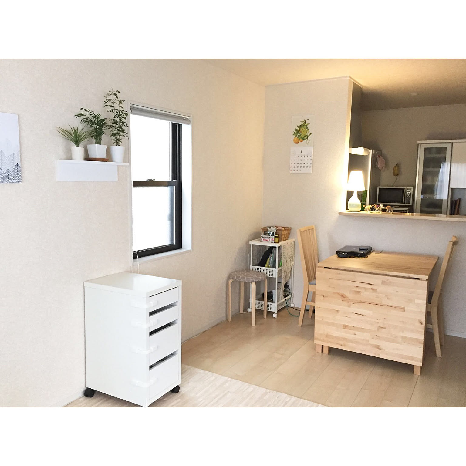イデーのチェスト WAVE TALL CHEST Maple｜チェスト・キャビネット｜IDEE SHOP Online