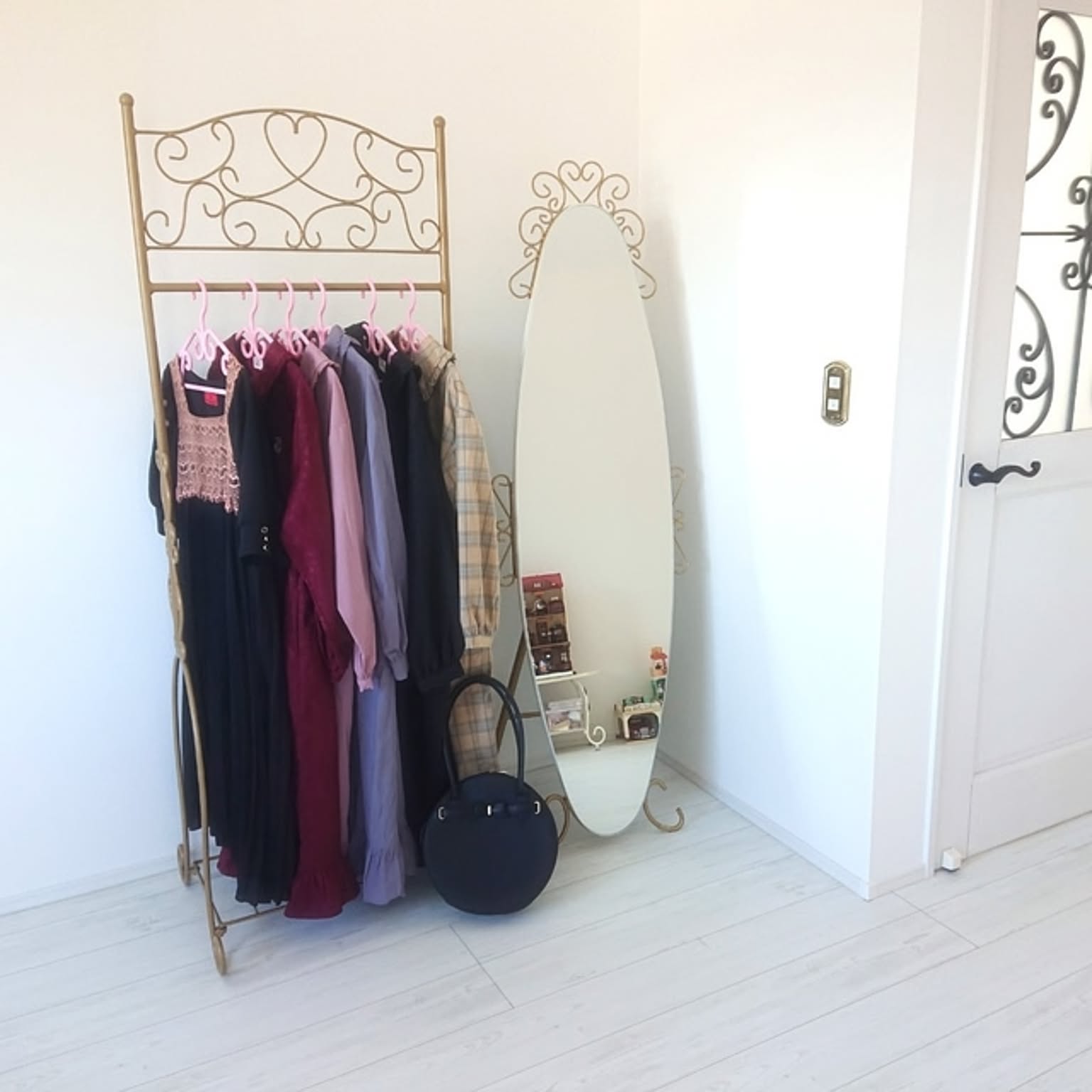 ハンガーラック WICのおすすめ商品とおしゃれな実例 ｜ RoomClip