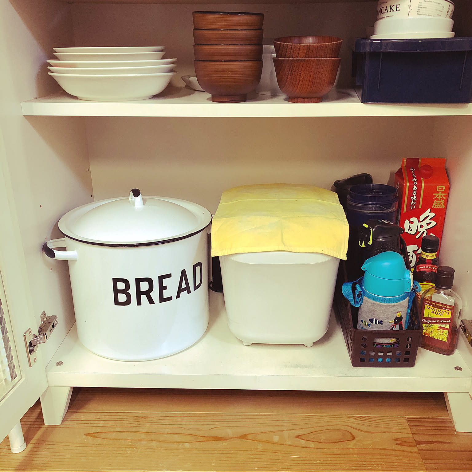 ホーロー ホーローブレッド缶のおしゃれなアレンジ・飾り方の