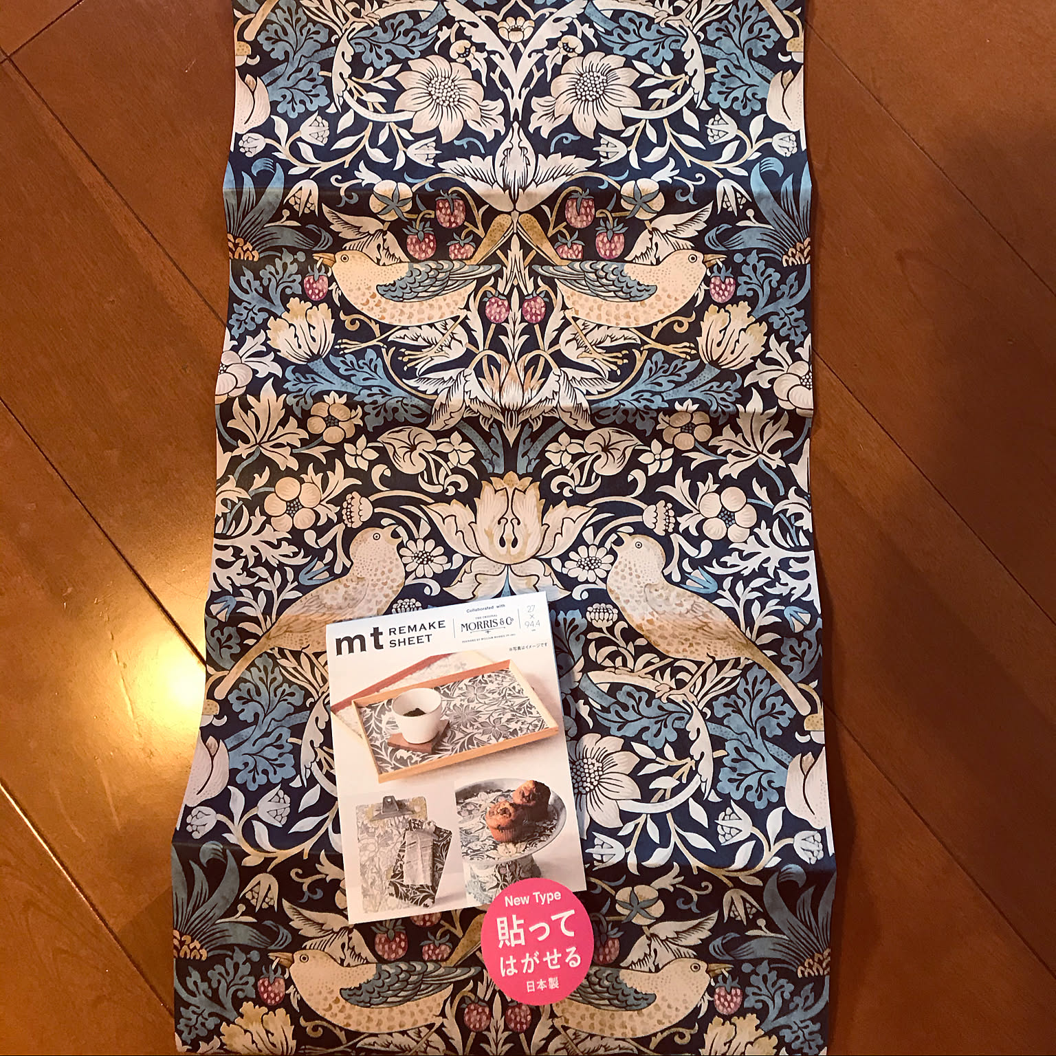 破格！　mt 貼ってはがせるリメイクシート38枚まとめ売り　モリス　いちご泥棒柄 mt リメイクシート ウイリアムモリス Strawberry Thief