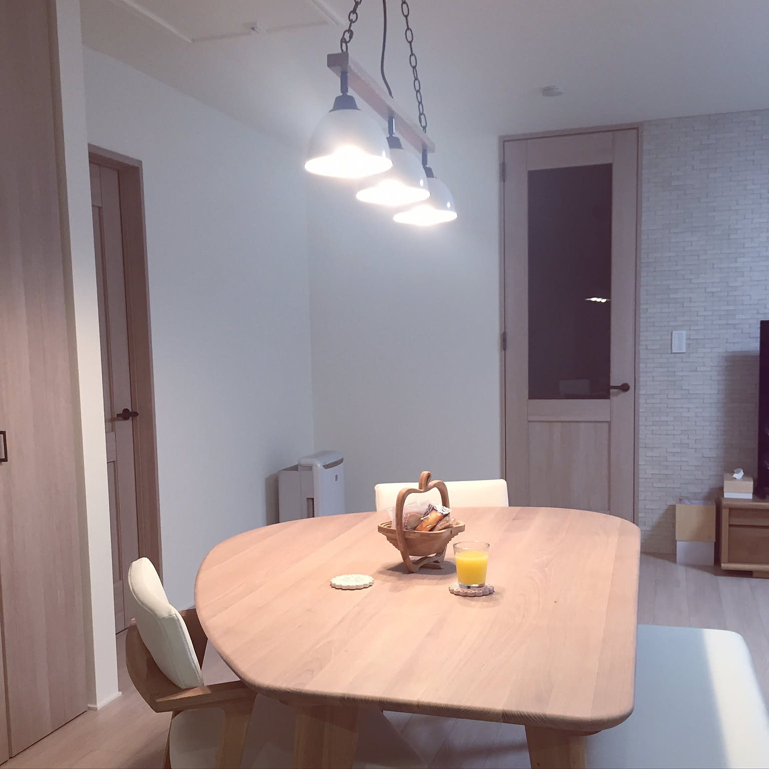 ペンダントライト ウニコ 照明のおすすめ商品とおしゃれな実例