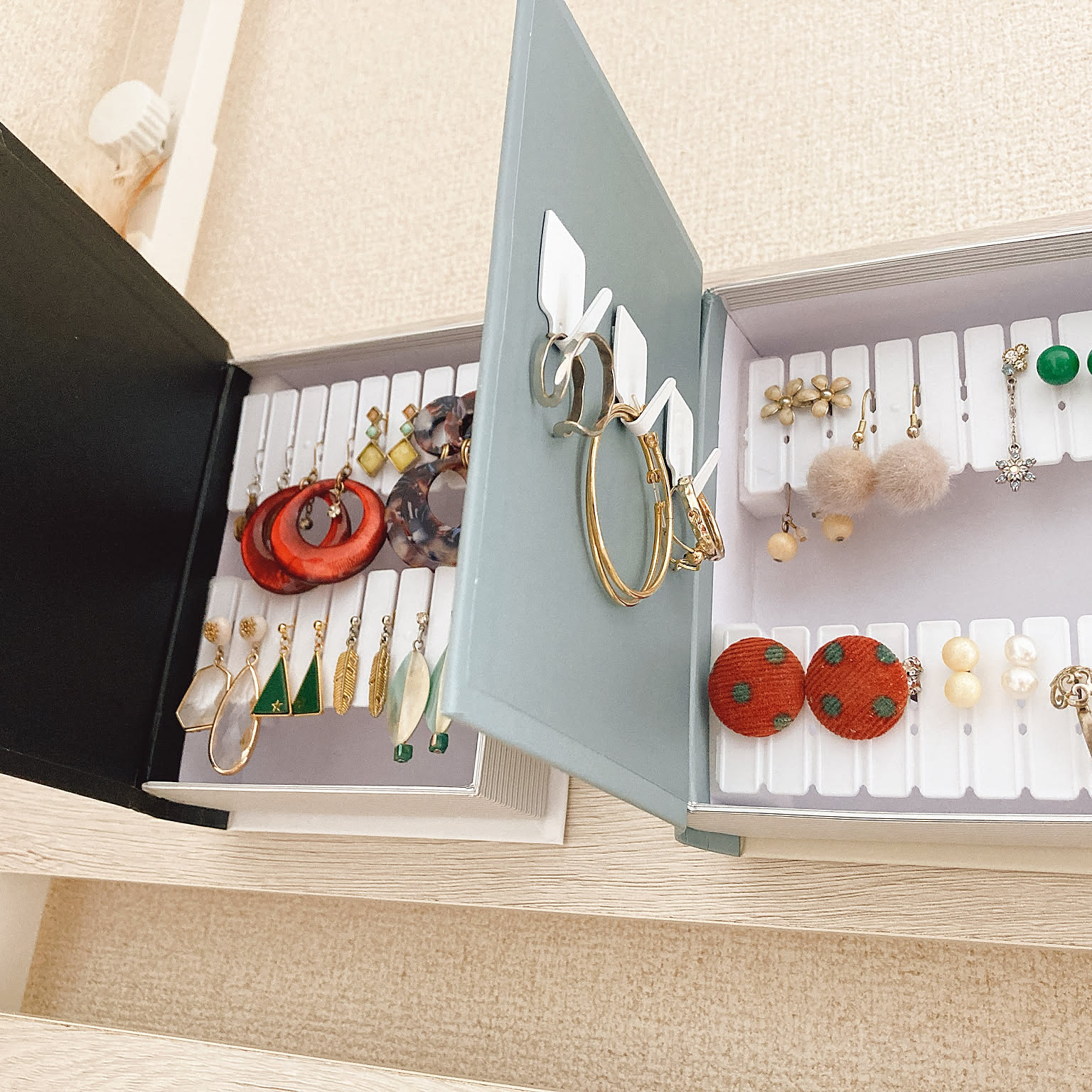 ガイアメモリ　収納ボックス　インテリアブック型収納　現品のみ　自作　一点もの 6a4f2baacbfe118d1491404d44e9bd